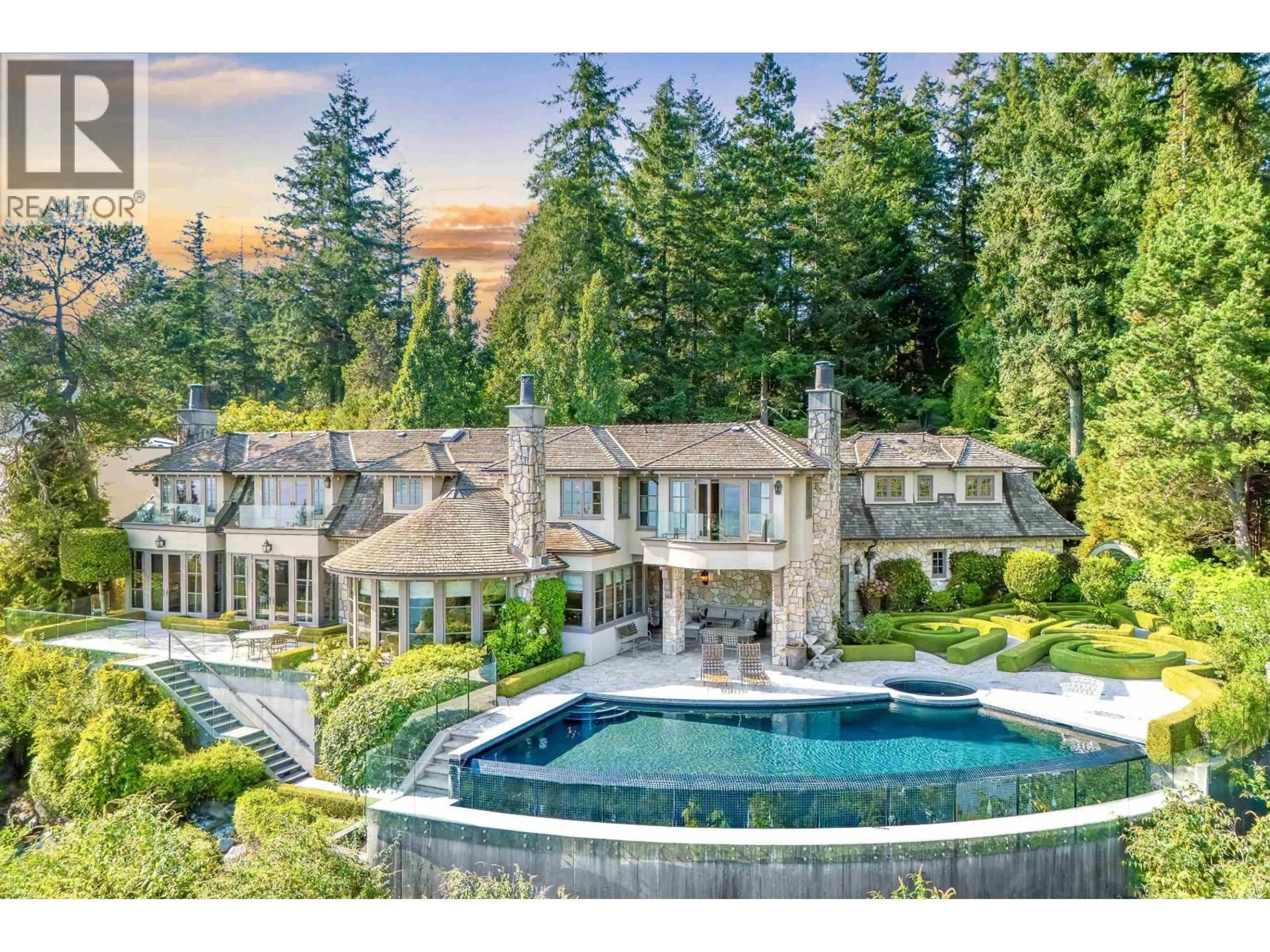 Unknown for 4672 CLOVELLY WALK, West Vancouver British Columbia V7W1H5