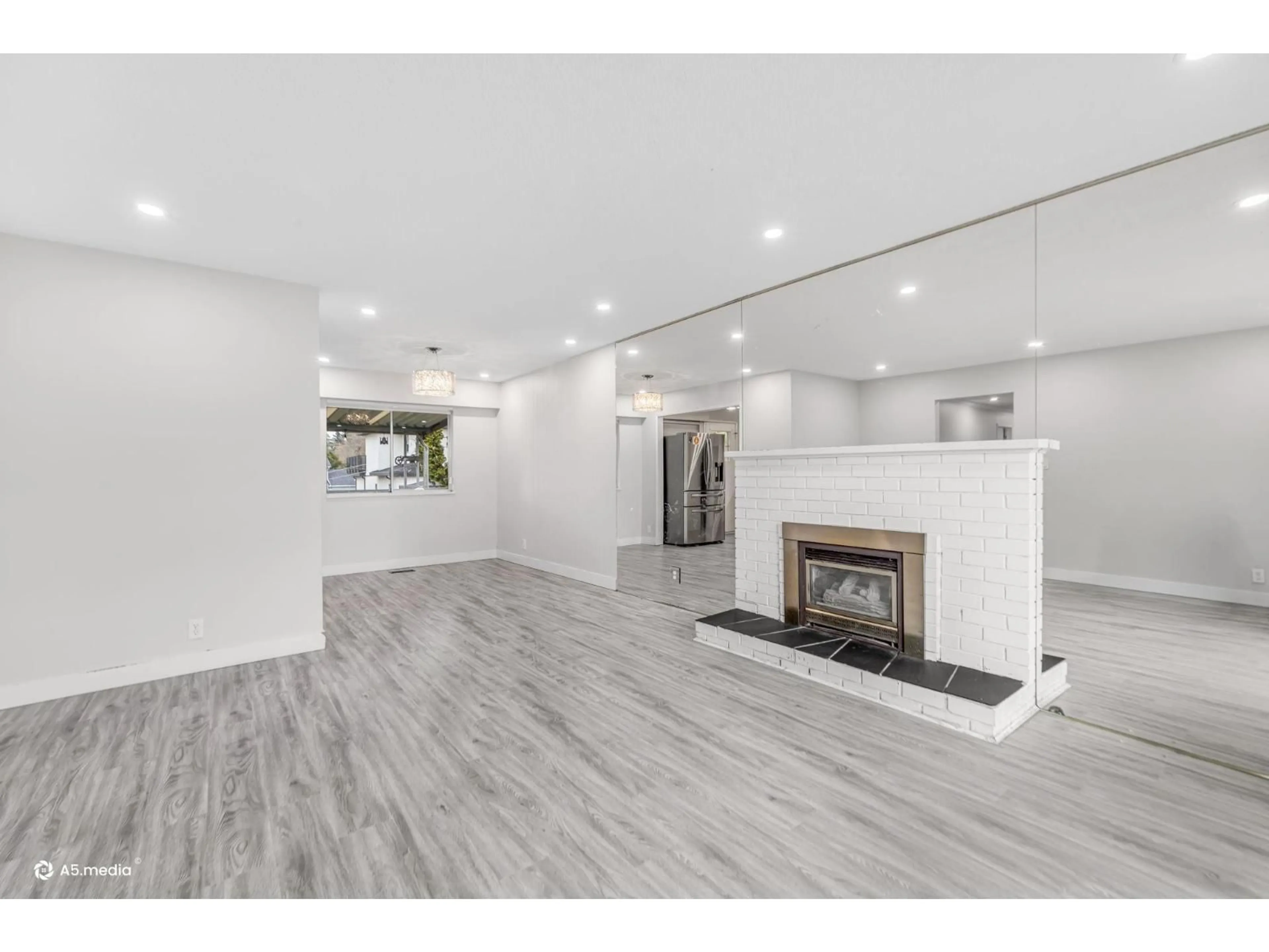 Unknown for 11573 84A AVENUE, Delta British Columbia V4C2S5