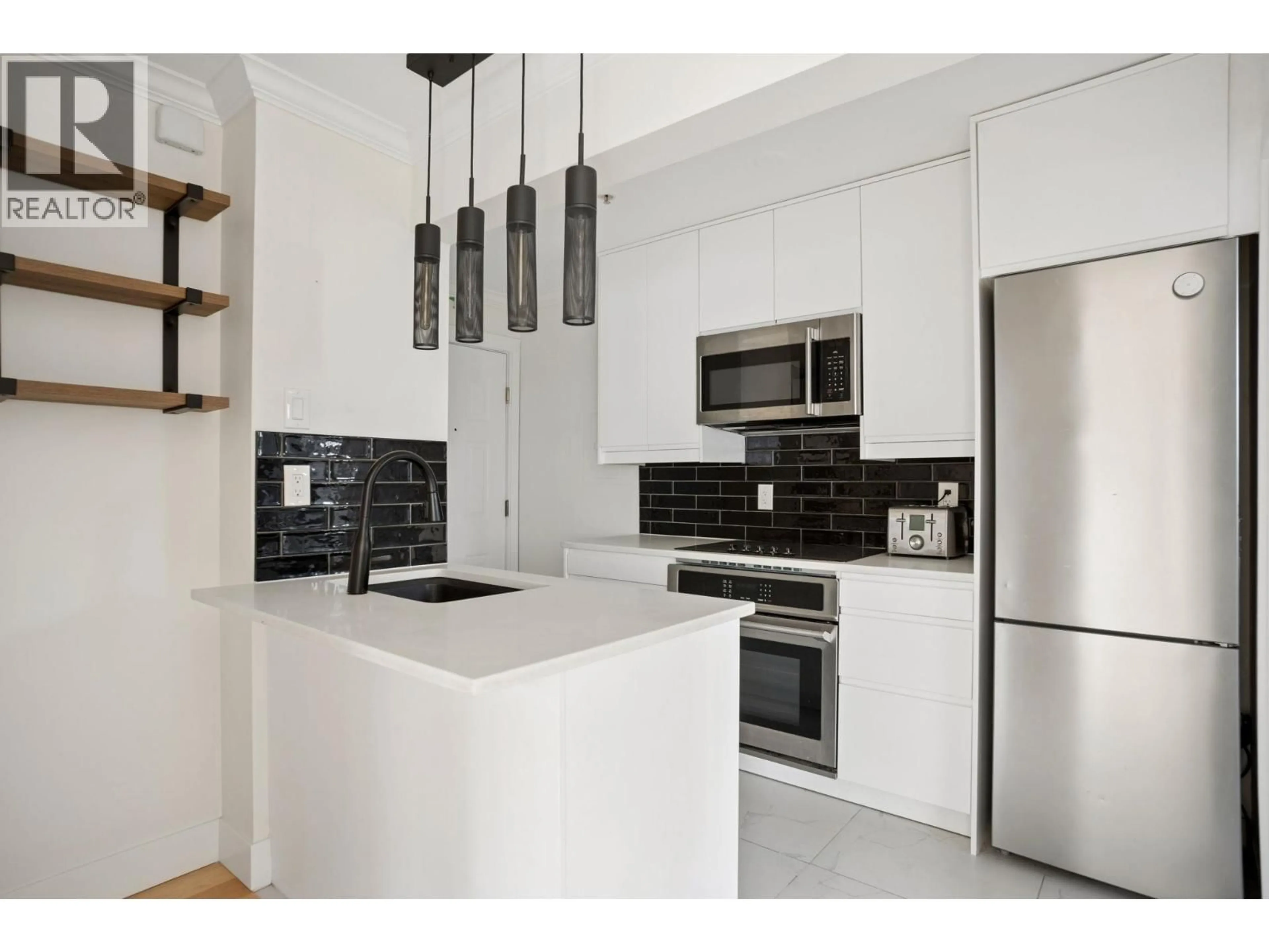 Unknown for 213 - 1940 BARCLAY STREET, Vancouver British Columbia V6G1L3