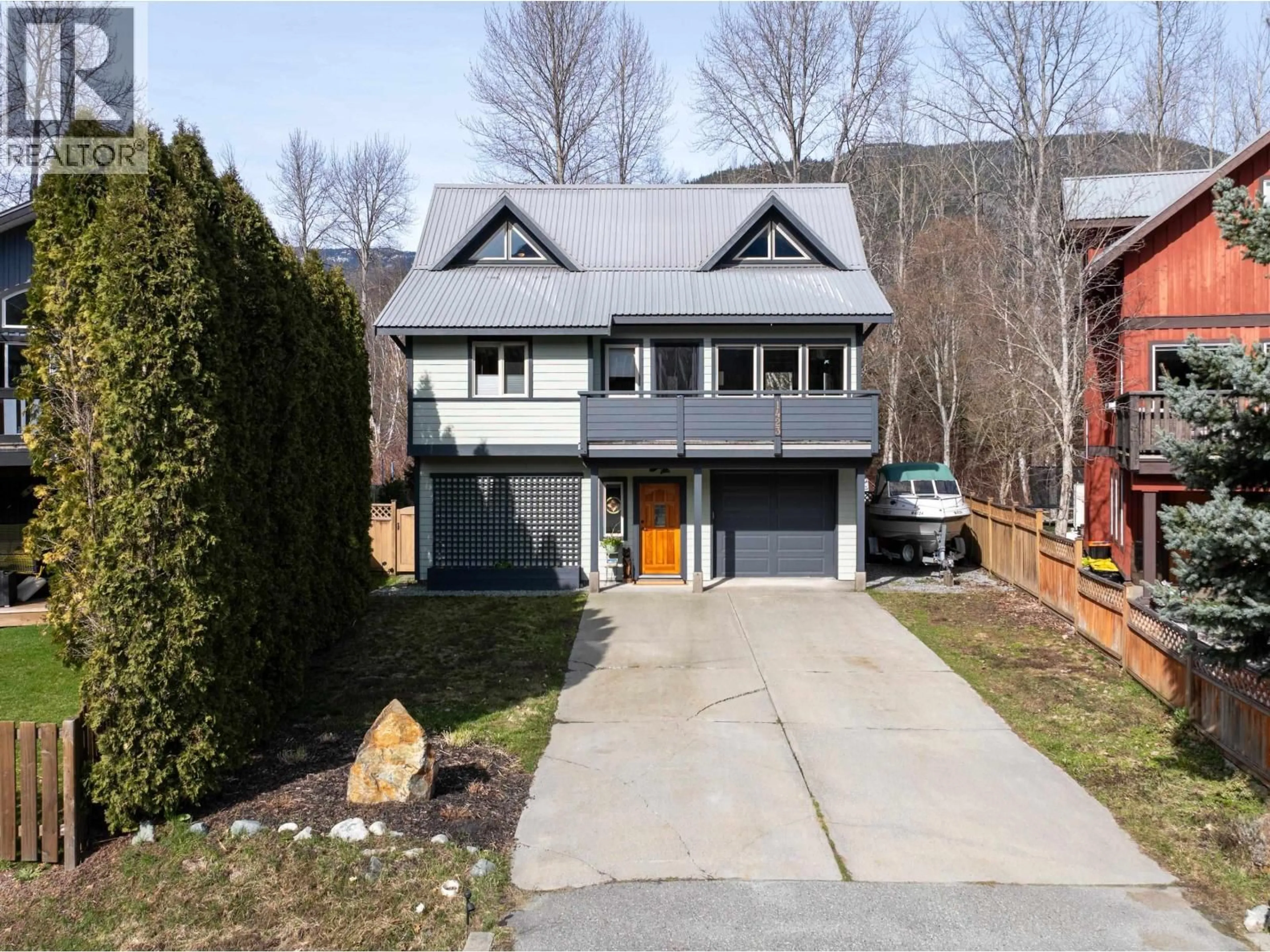 Home with vinyl exterior material, street for 1423 WILLOW DRIVE, Pemberton British Columbia V0N2L0