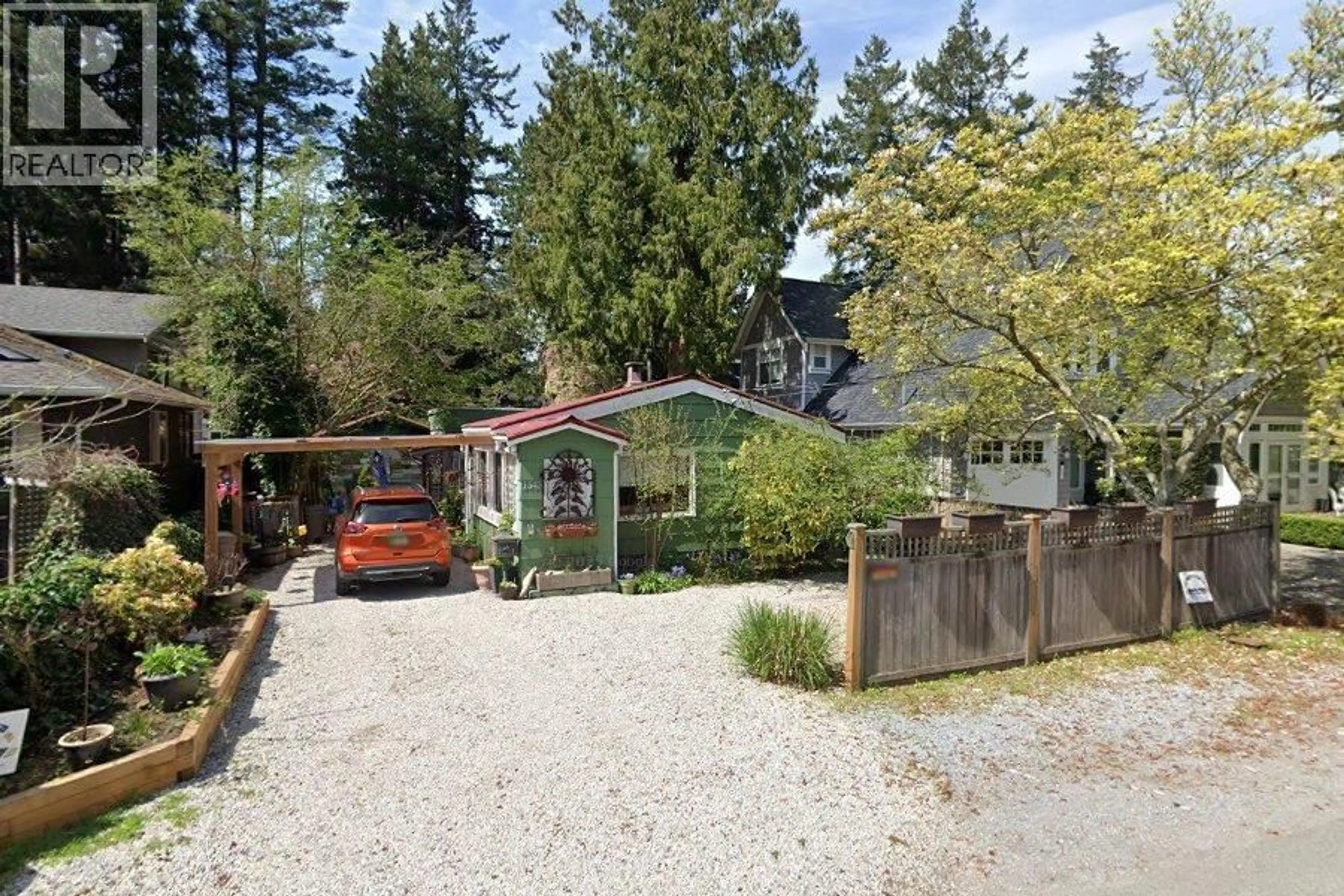 A pic from outside/outdoor area/front of a property/back of a property/a pic from drone, street for 1543 BRAID ROAD, Delta British Columbia V4L1T2