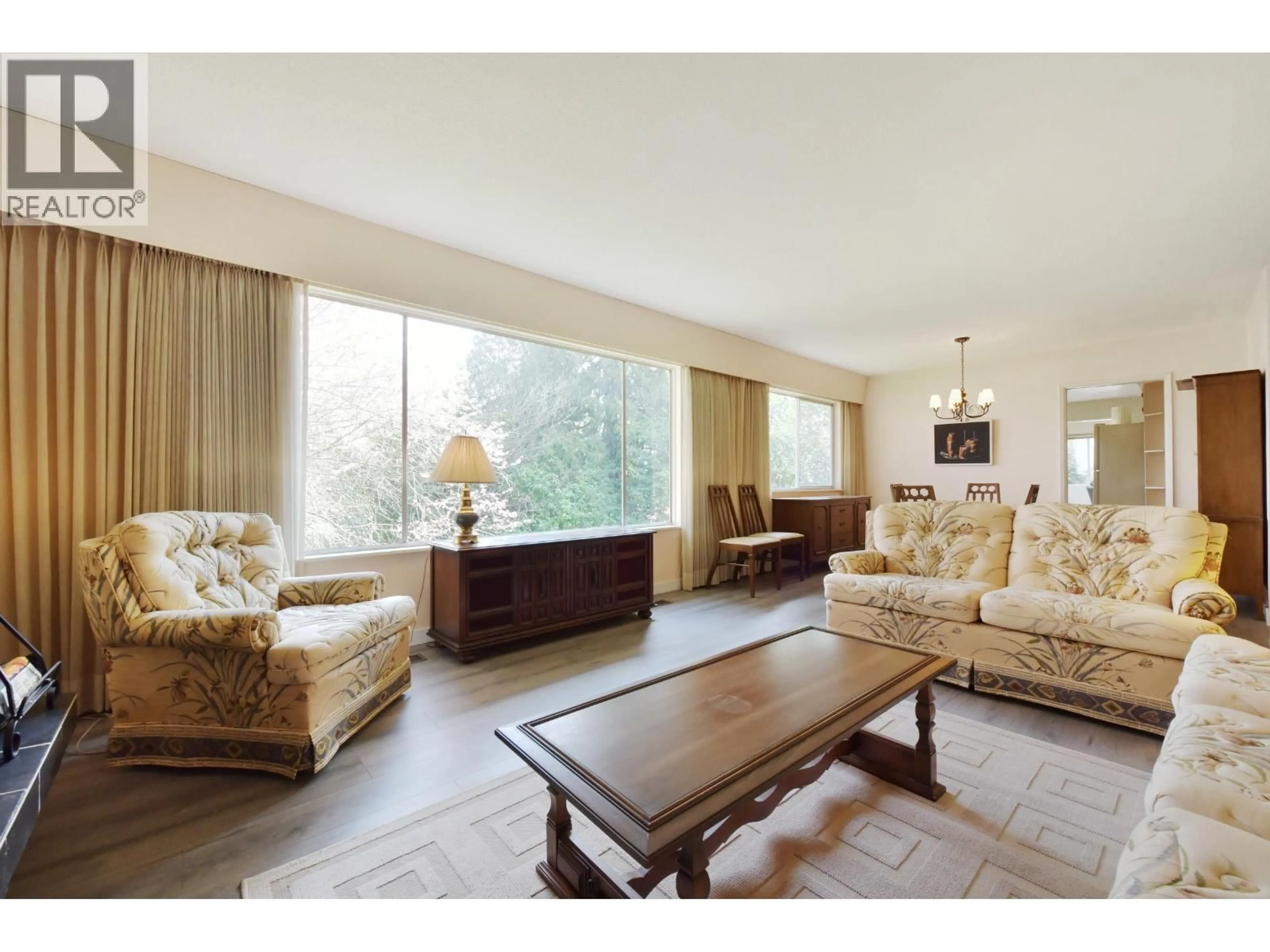 Living room with furniture, unknown for 854 GALE DRIVE, Tsawwassen British Columbia V4M2P5