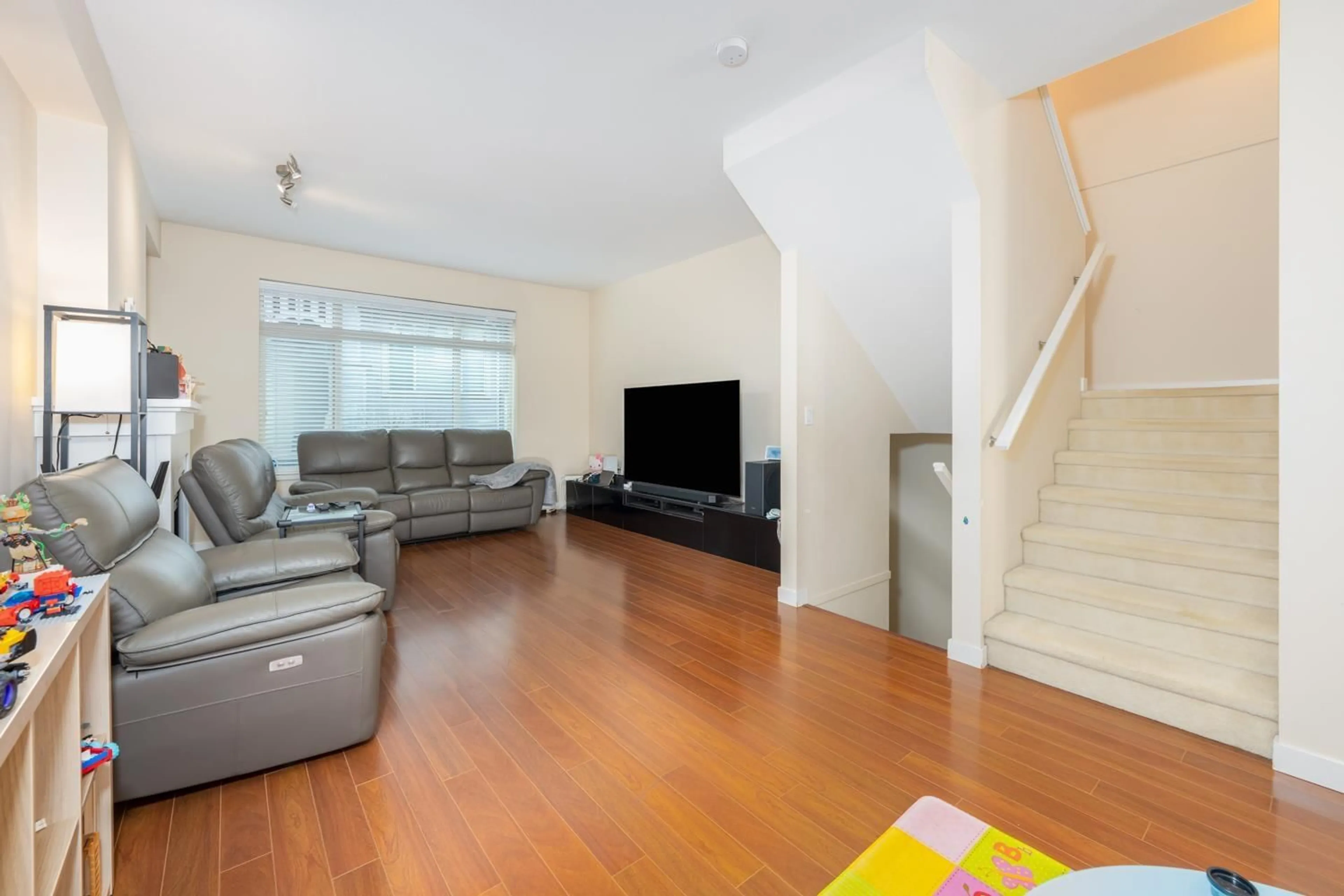 Living room with furniture, unknown for 28 - 10605 DELSOM CRESCENT, Delta British Columbia V4C0A4