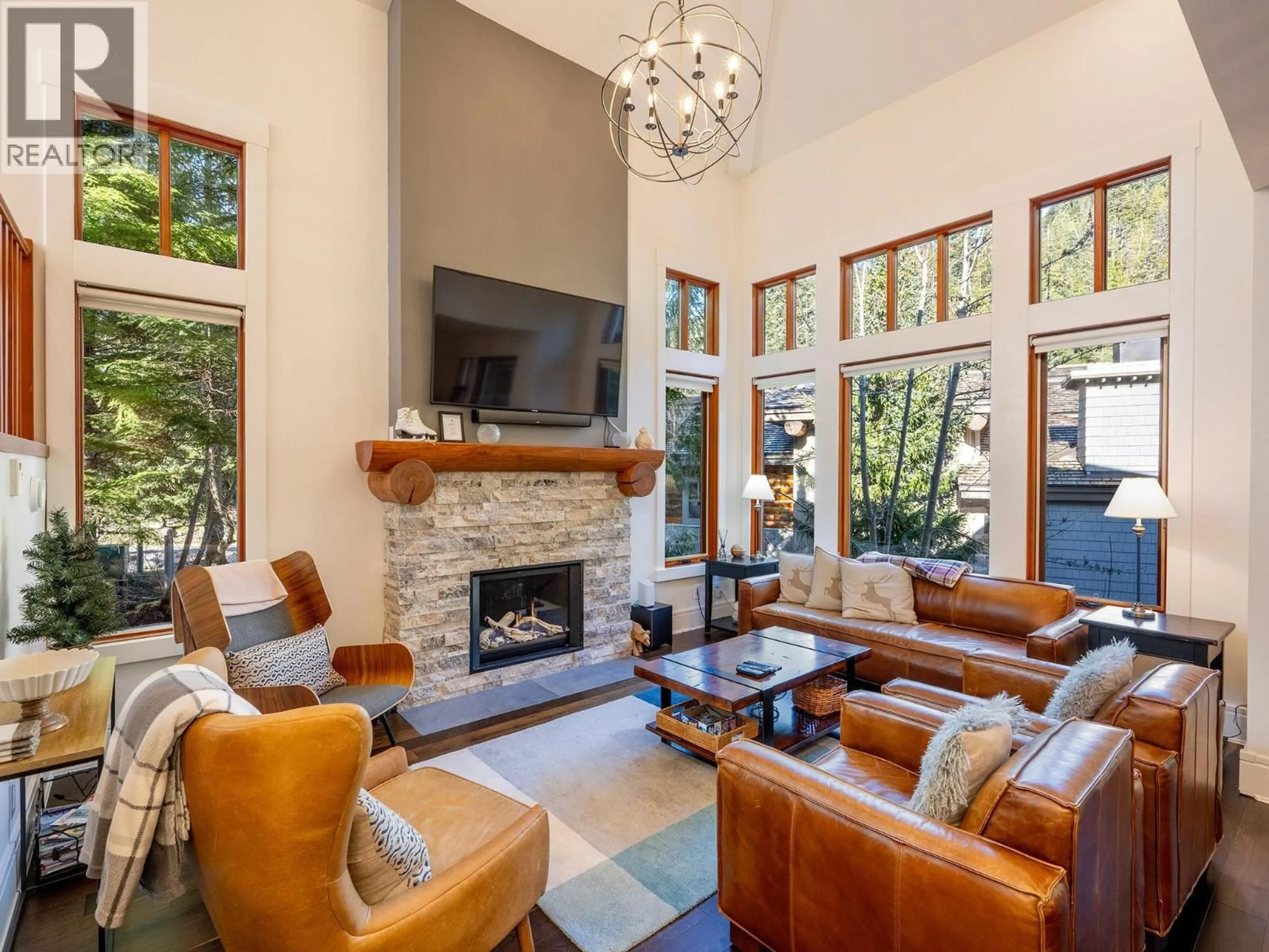 Living room with furniture, unknown for 2 - 2324 TALUSWOOD PLACE, Whistler British Columbia V8E0R1