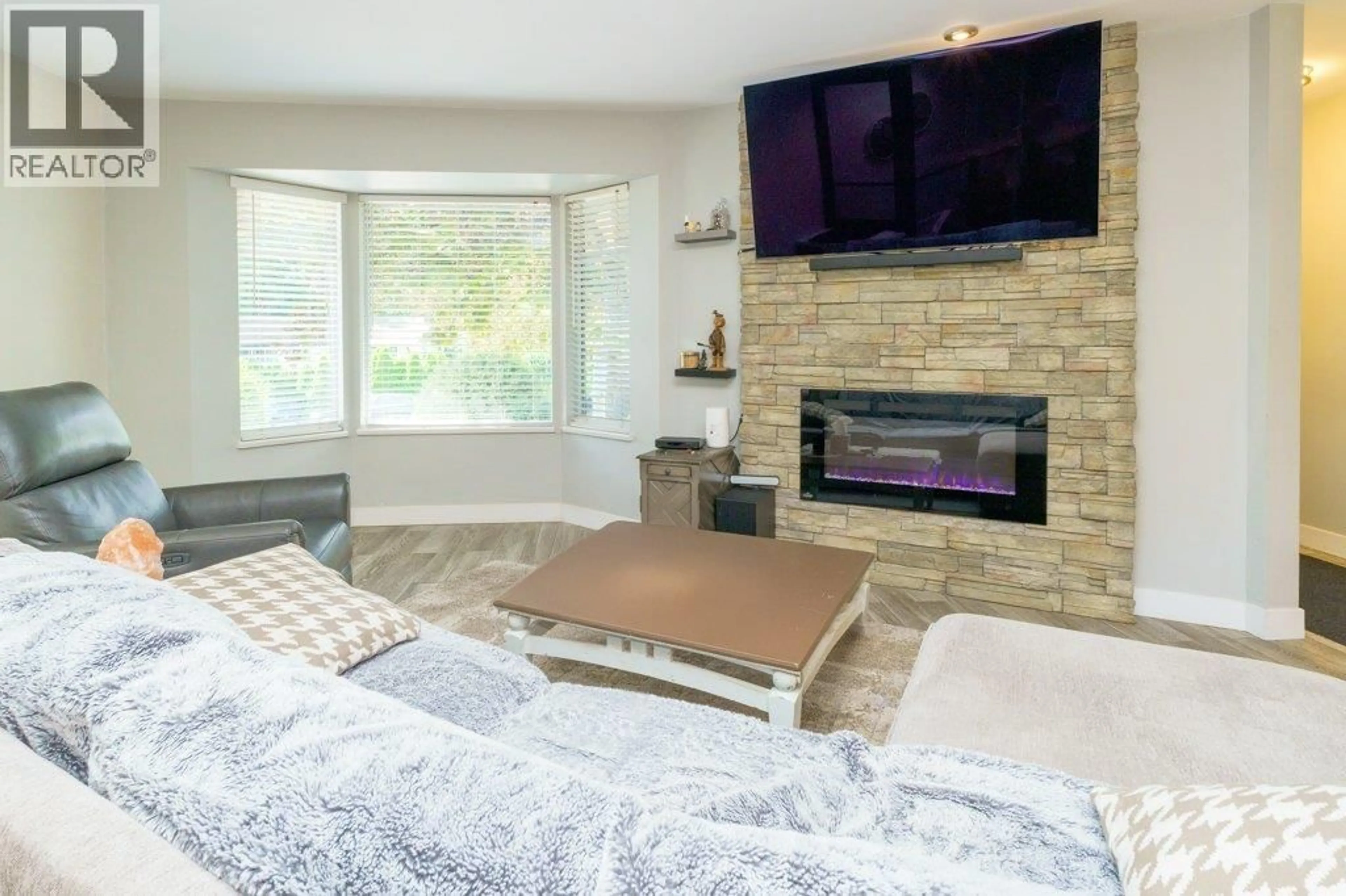 Living room with furniture, unknown for 12060 208 STREET, Maple Ridge British Columbia V2X4W8