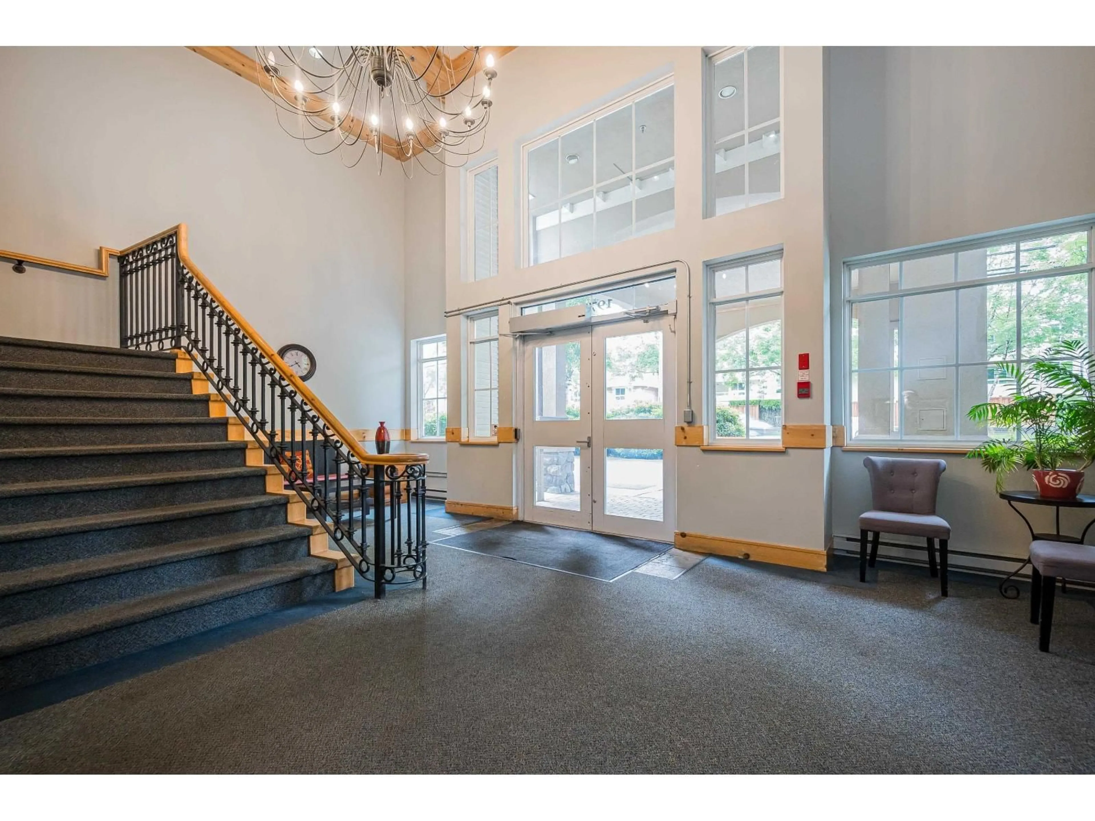 Indoor foyer for 213 - 19750 64 AVENUE, Langley British Columbia V2Y2T1