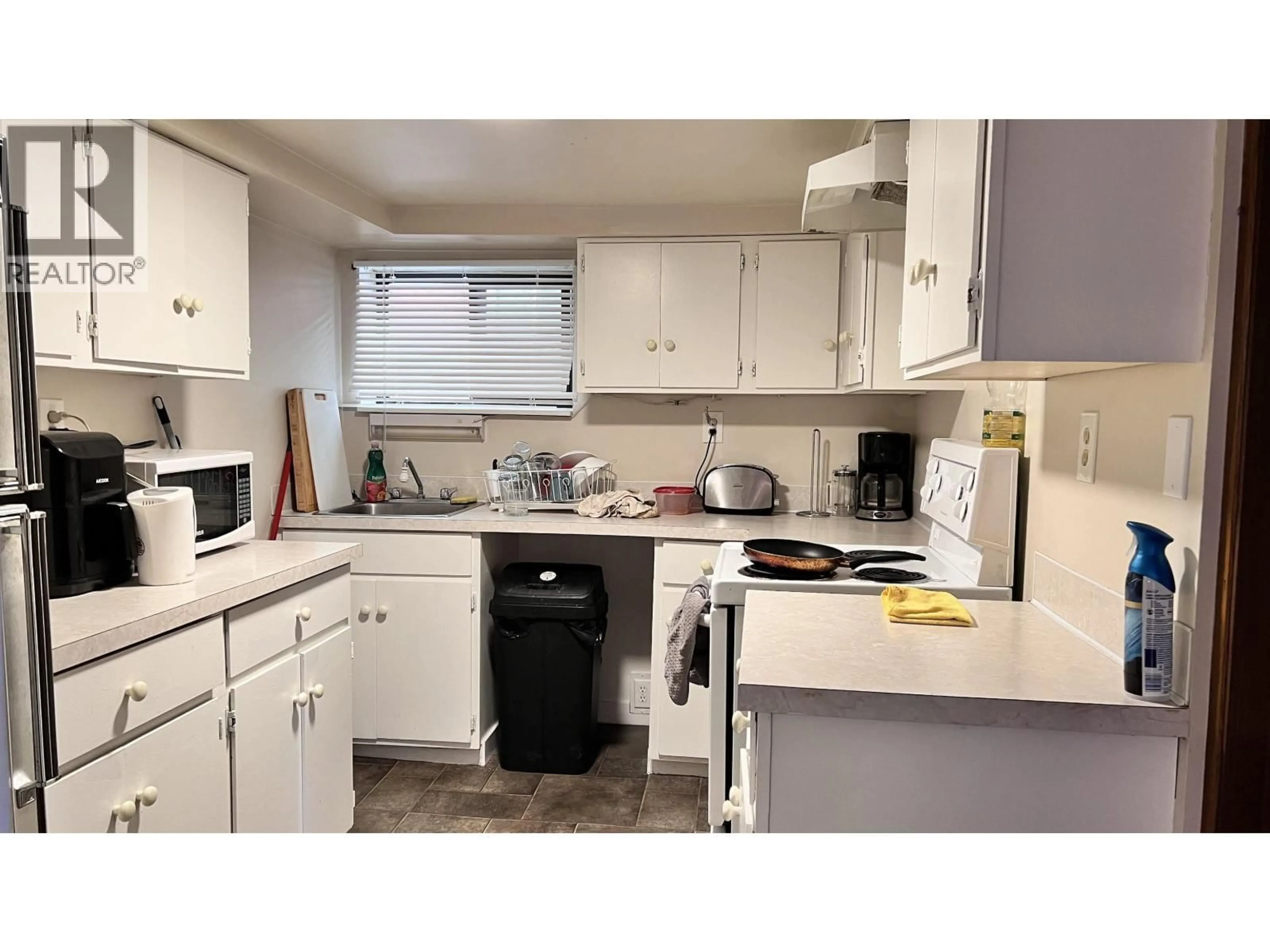 Standard kitchen, unknown for 1250 KING EDWARD AVENUE, Vancouver British Columbia V5V2G4
