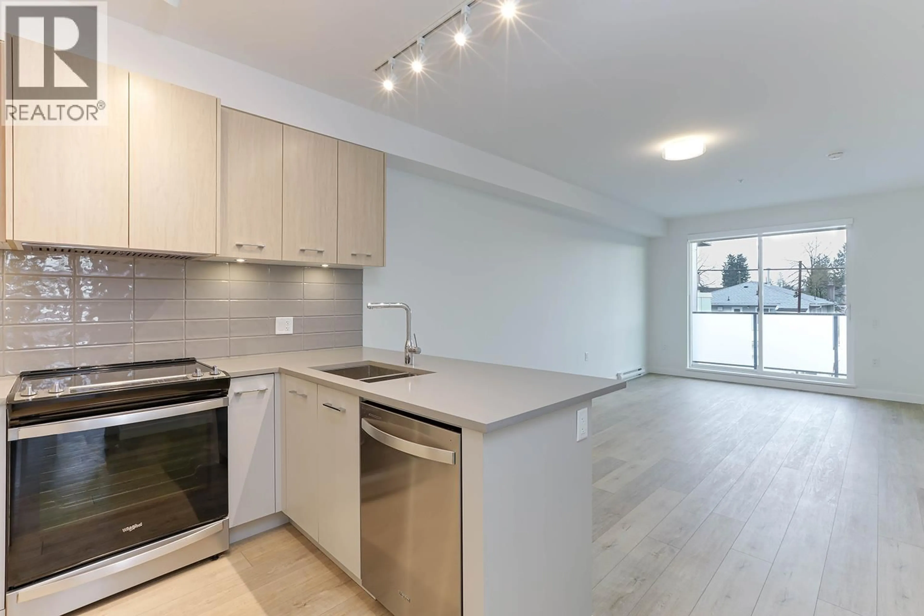 Unknown for 206 - 4933 CLARENDON STREET, Vancouver British Columbia V5R0J6