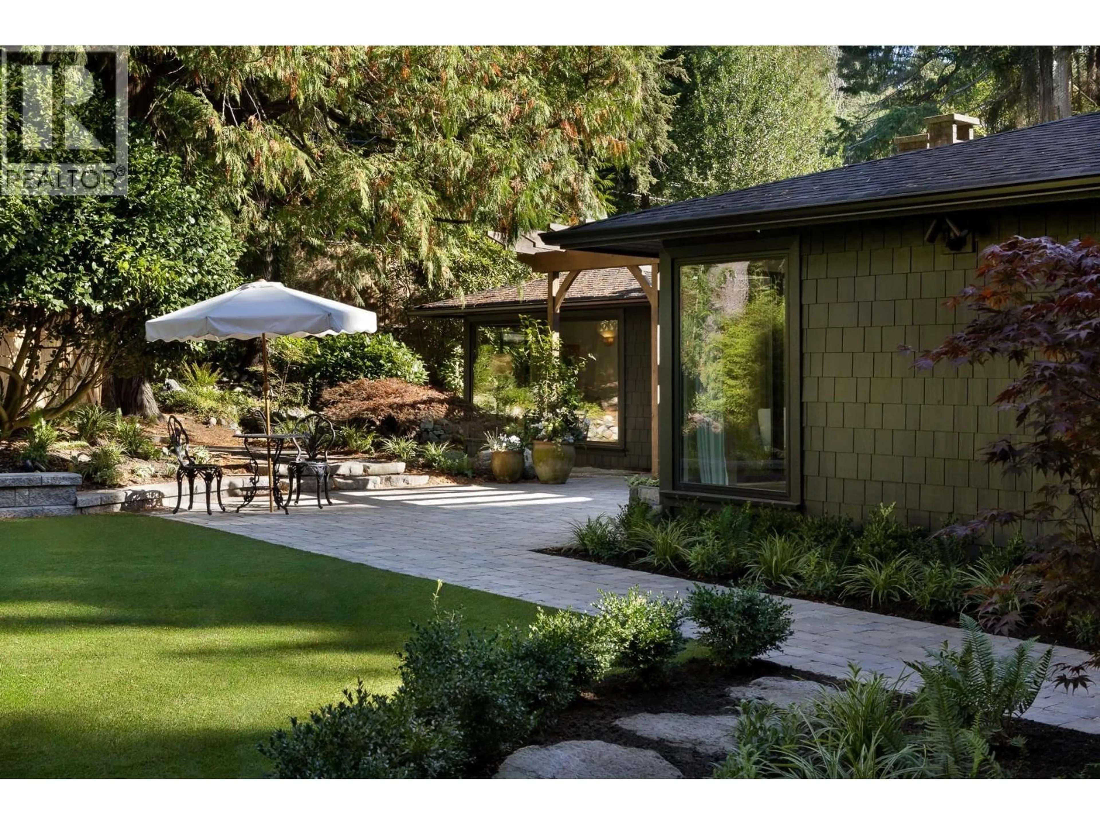 Patio, unknown for 5075 HOWE SOUND LANE, West Vancouver British Columbia V7W1L4