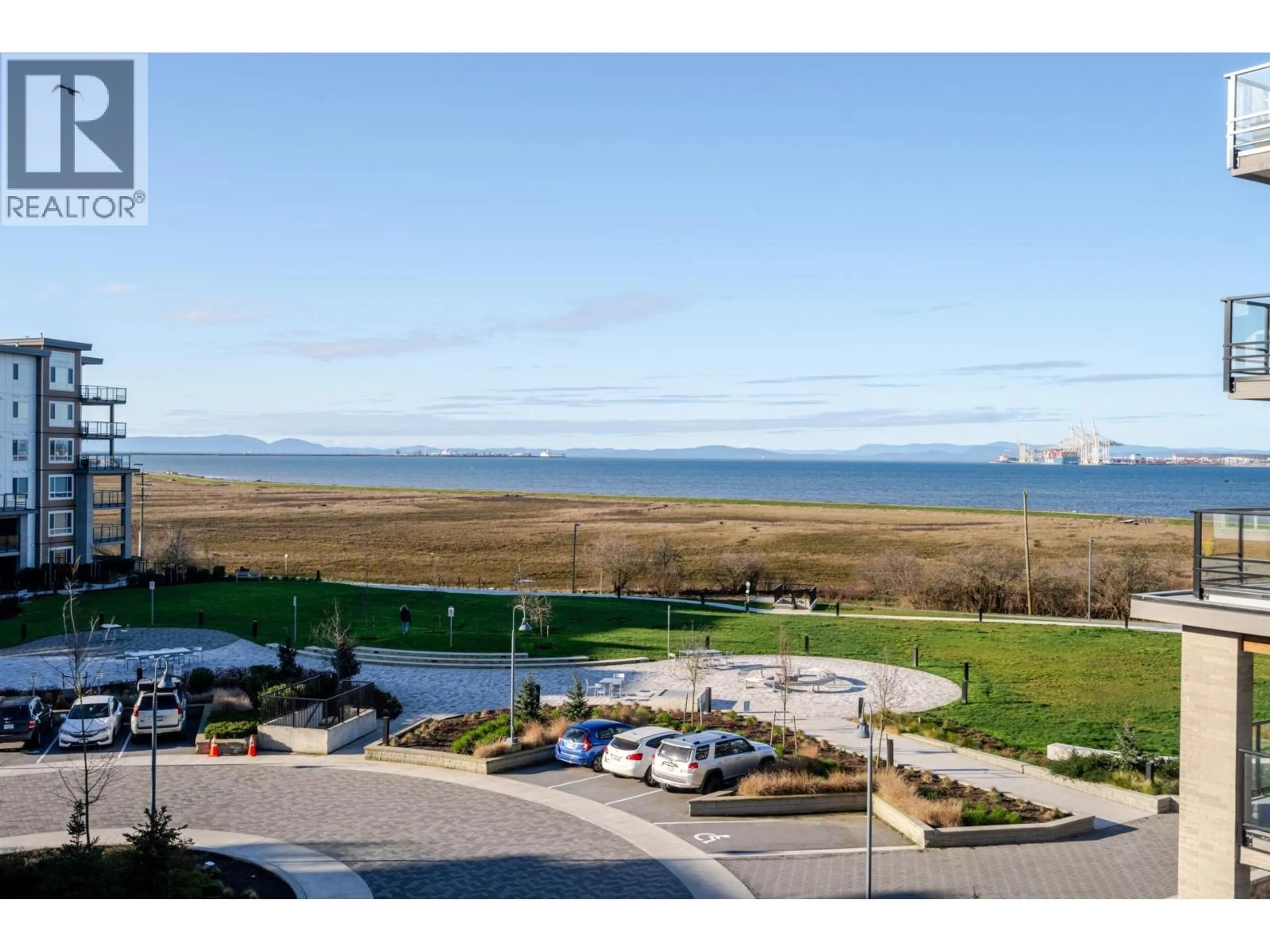 A pic from outside/outdoor area/front of a property/back of a property/a pic from drone, water/lake/river/ocean view for 426 - 2499 RABBIT DRIVE, Delta British Columbia V4M0G4