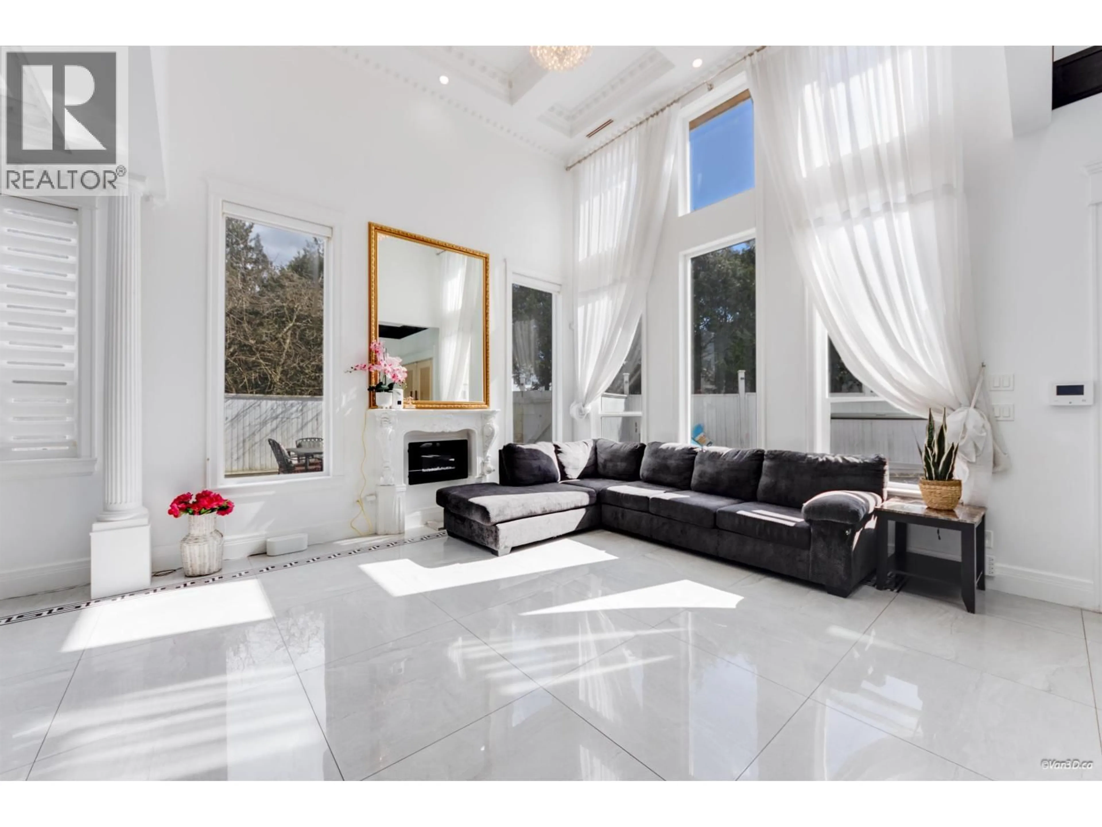 Living room with furniture, ceramic/tile floor for 11871 AZTEC STREET, Richmond British Columbia V6X1H9