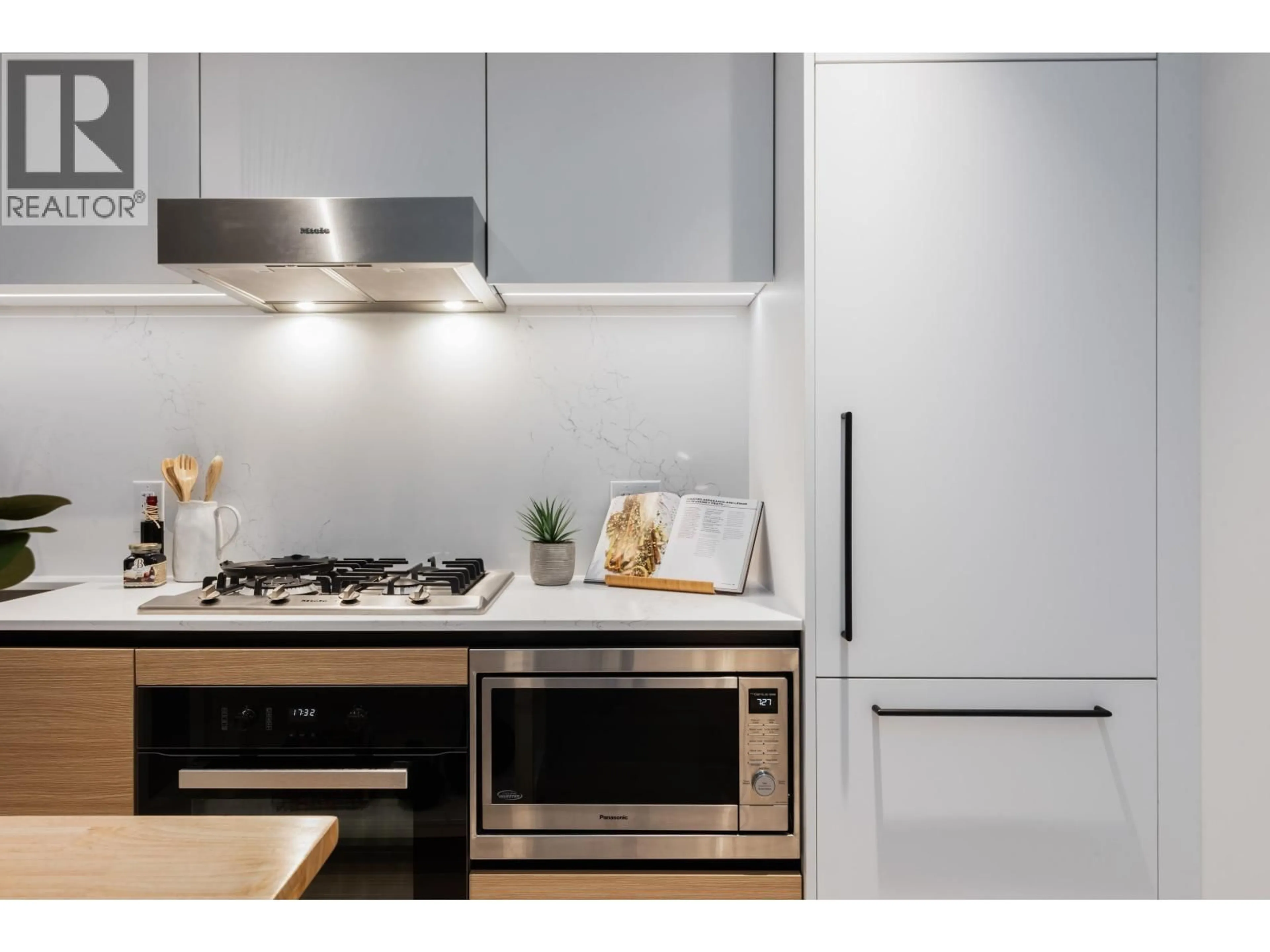 Standard kitchen, unknown for 162 - 479 28TH AVENUE, Vancouver British Columbia V5Y0P2