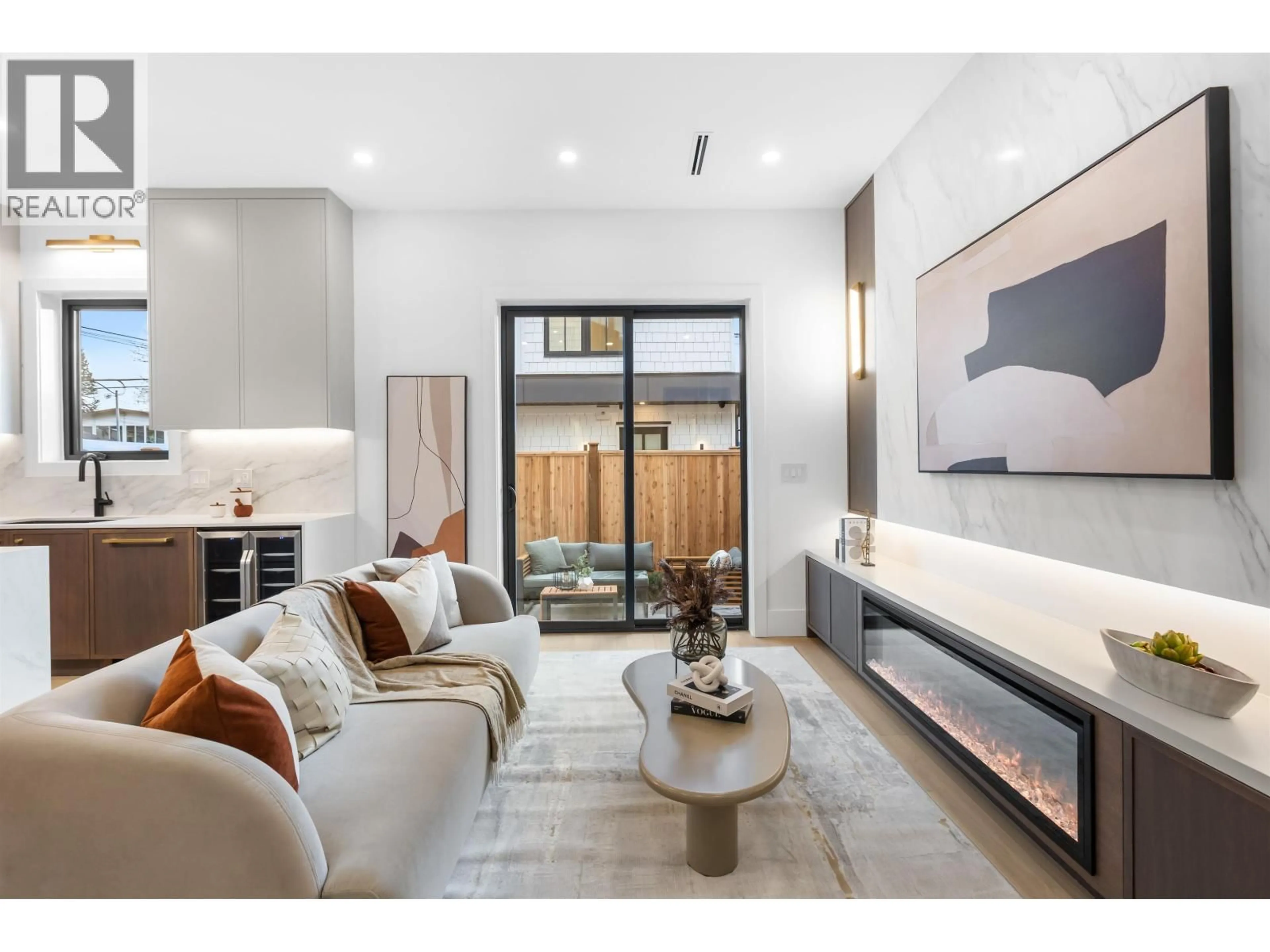 Living room with furniture, unknown for 2 - 546 46TH AVENUE, Vancouver British Columbia V5W2A3