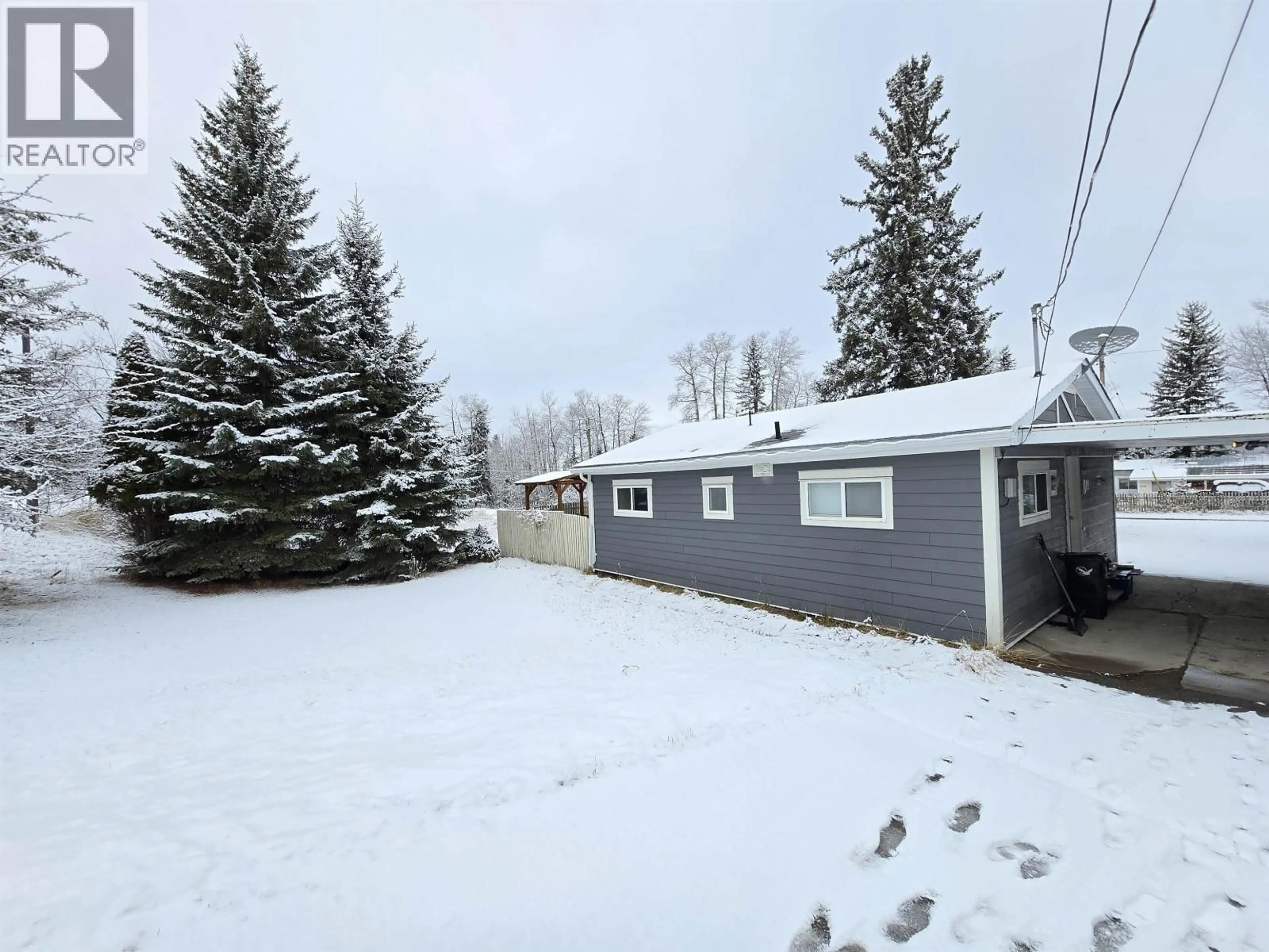 A pic from outside/outdoor area/front of a property/back of a property/a pic from drone, unknown for 113 4TH STREET, Vanderhoof British Columbia V0J3A0