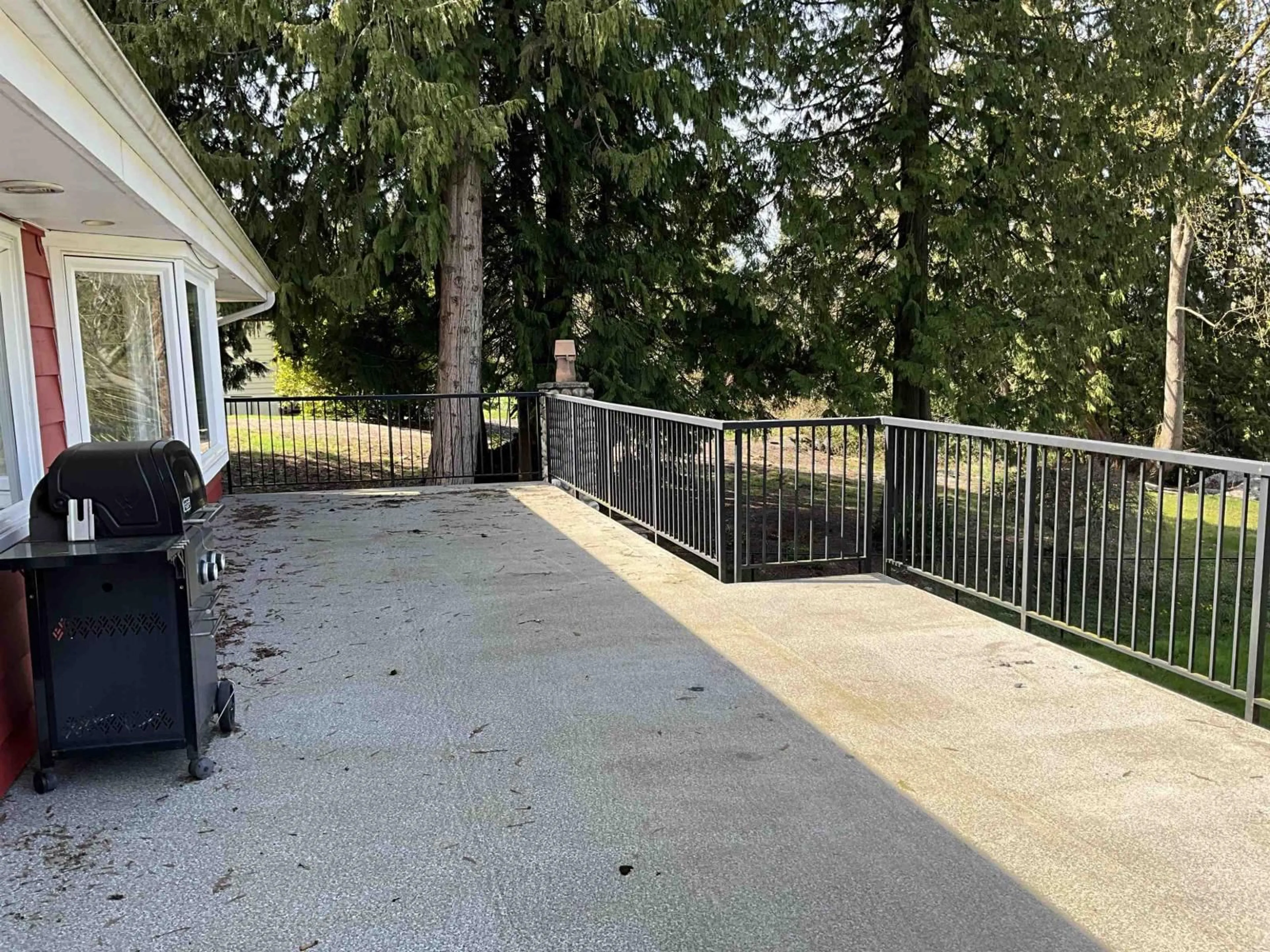 Patio, unknown for 17311 HILLVIEW PLACE, Surrey British Columbia V3Z0C3