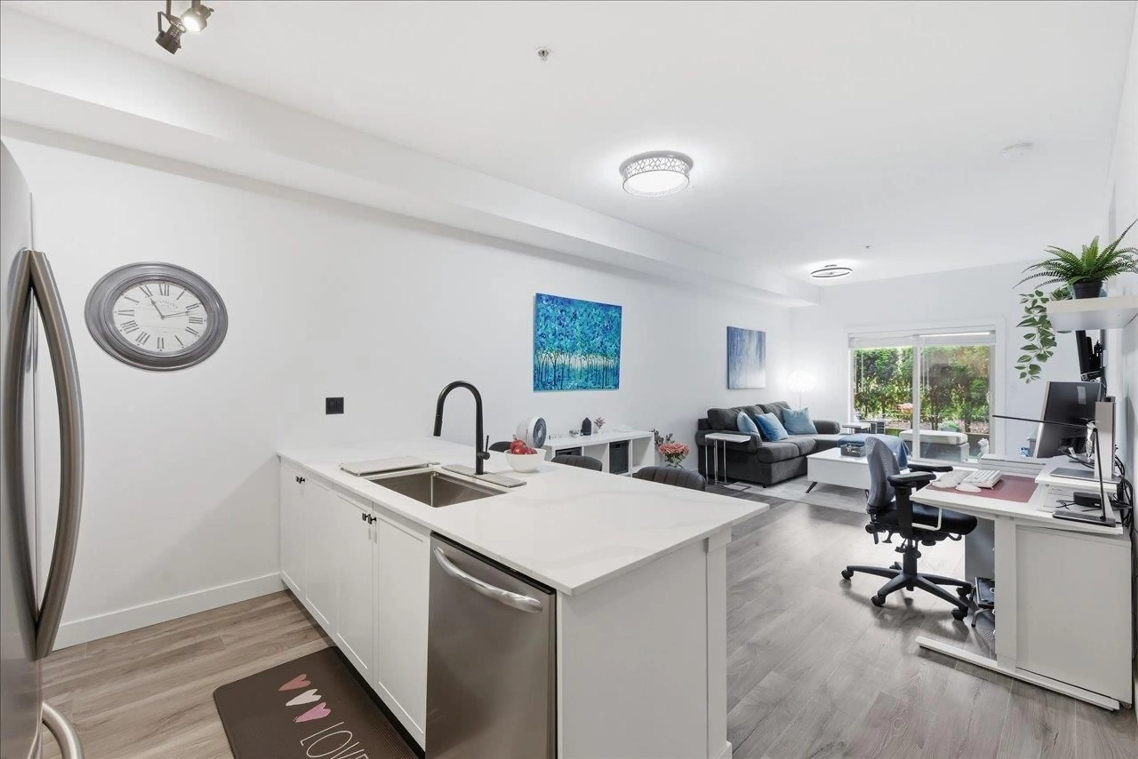 Open concept kitchen, unknown for 111 - 10088 148TH STREET, Surrey British Columbia V3R3M9