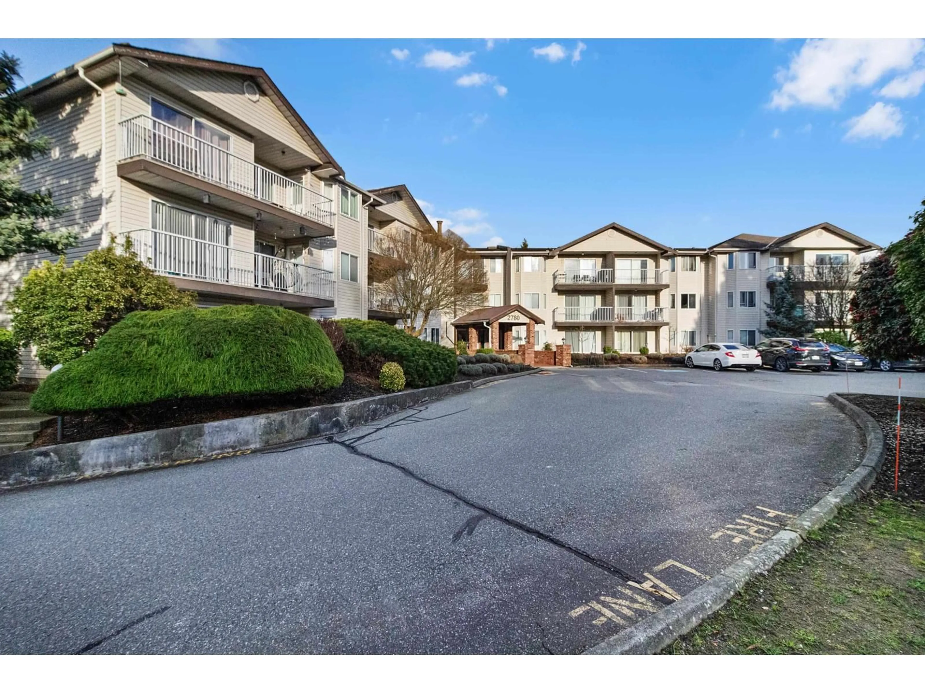 A pic from outside/outdoor area/front of a property/back of a property/a pic from drone, street for 101 - 2780 WARE STREET, Abbotsford British Columbia V2S7C7