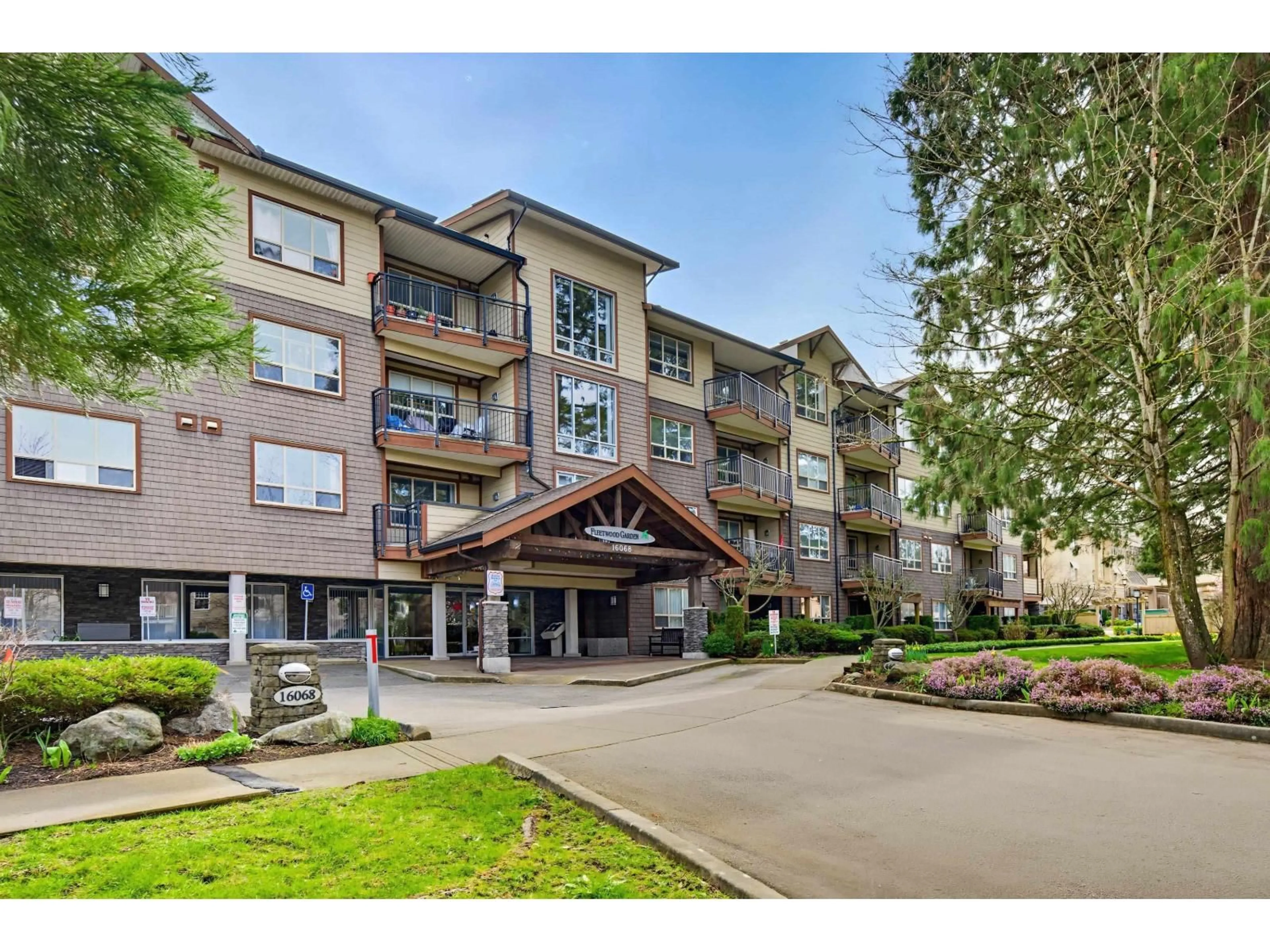 Unknown for 202 - 16068 83 AVENUE, Surrey British Columbia V3S8M2