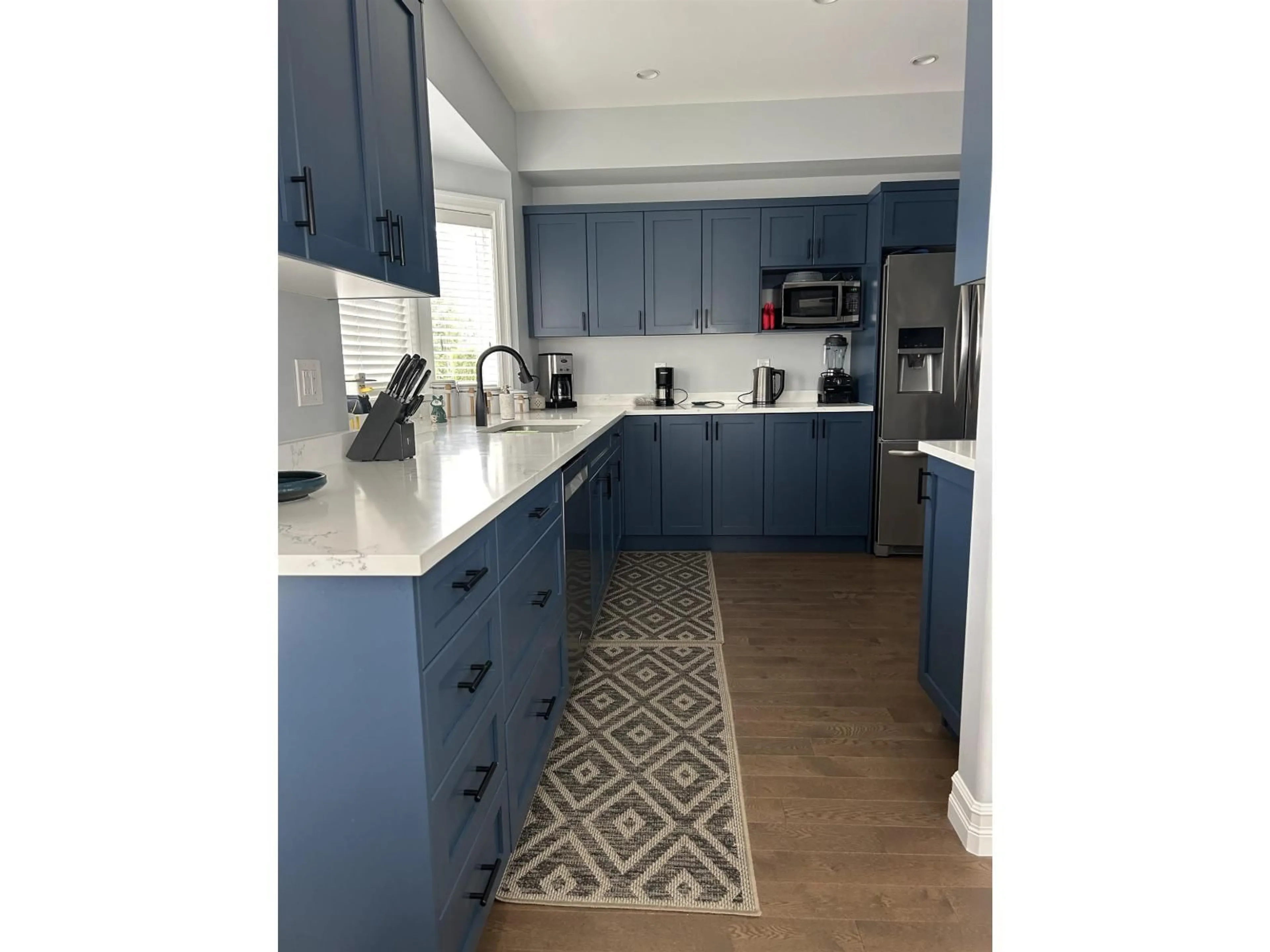 Open concept kitchen, unknown for 8022 LITTLE TERRACE, Mission British Columbia V2V7B5