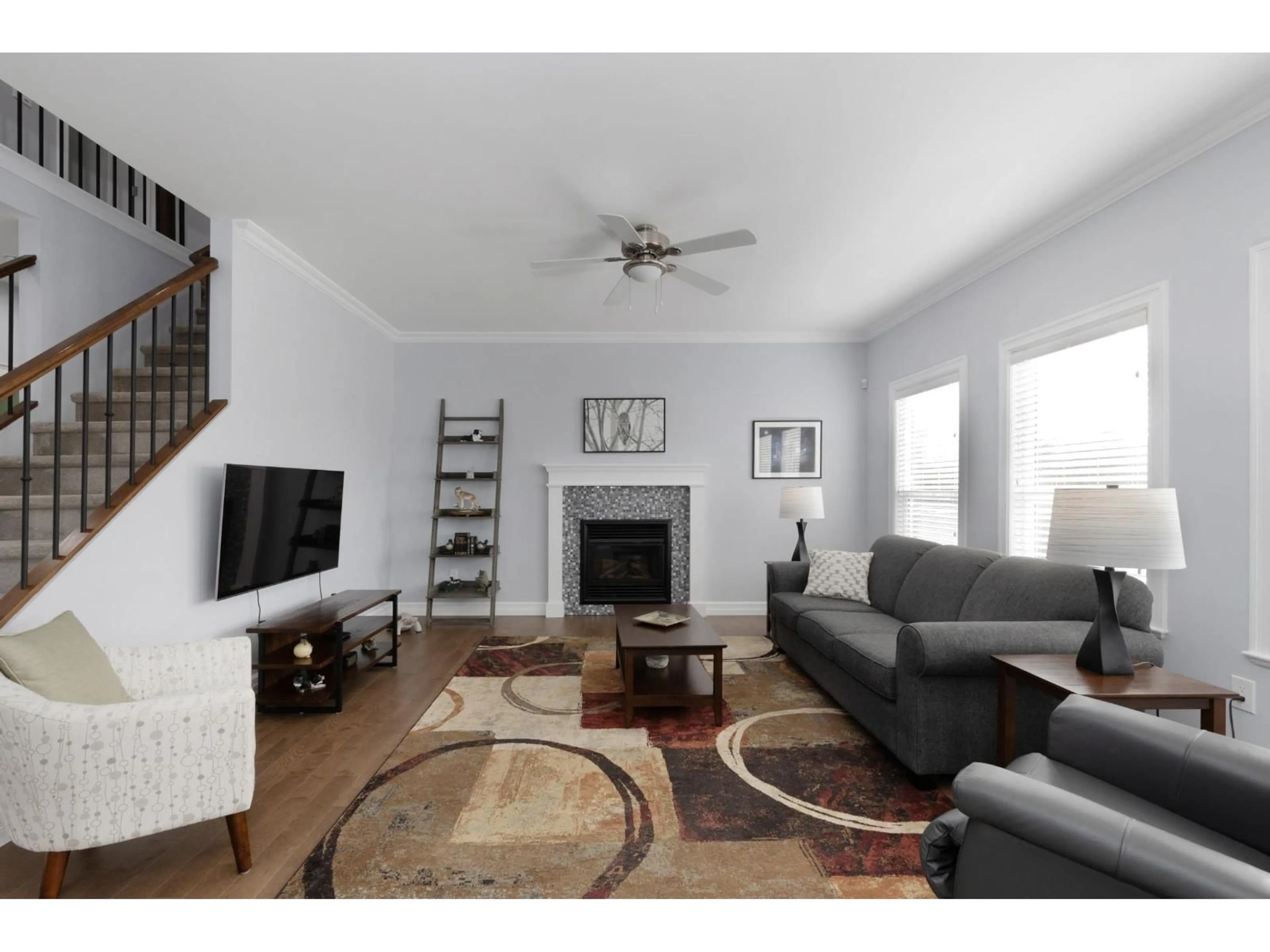Living room with furniture, wood/laminate floor for 8022 LITTLE TERRACE, Mission British Columbia V2V7B5