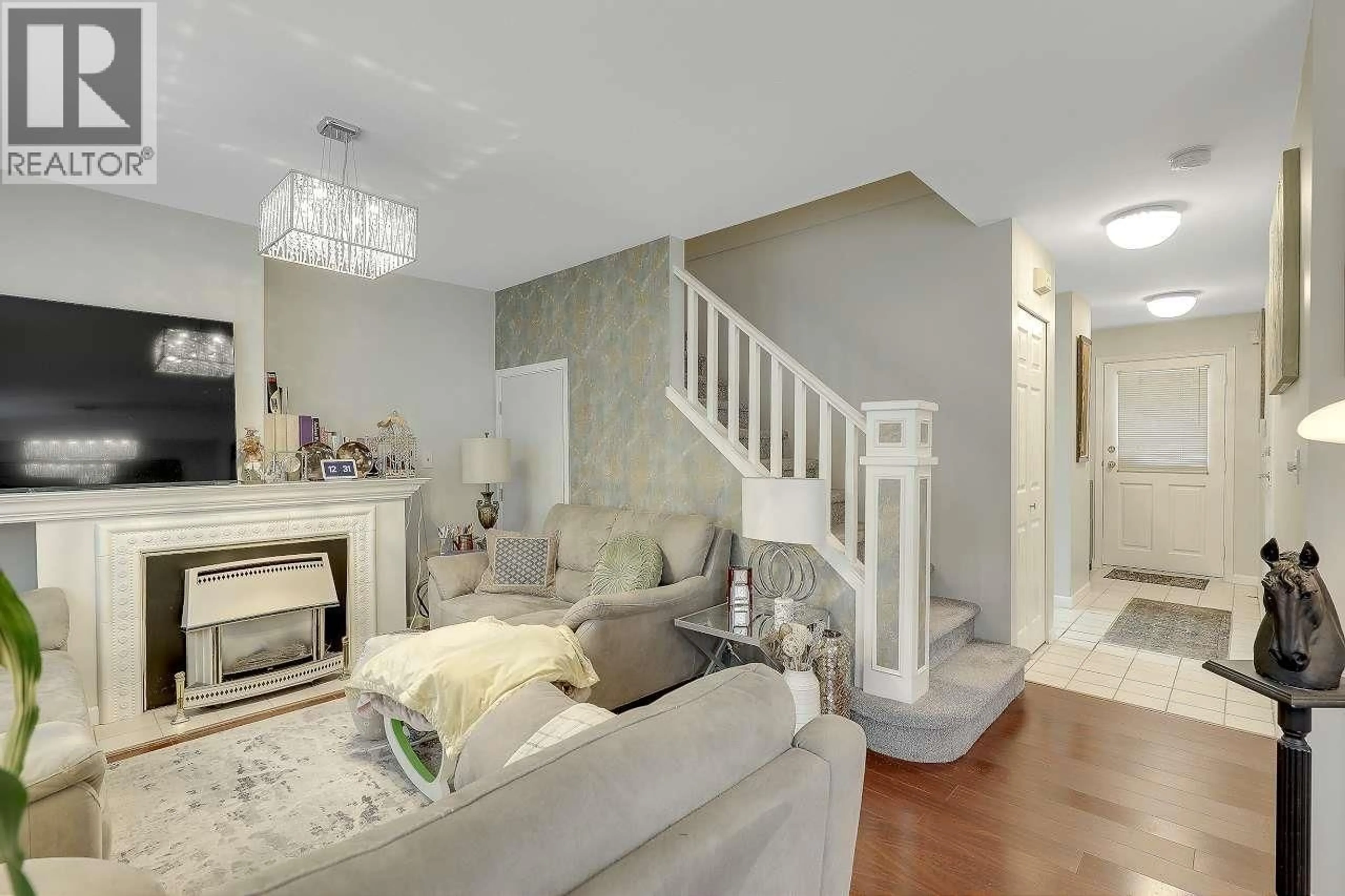 Living room with furniture, unknown for 82 - 12099 237 STREET, Maple Ridge British Columbia V4R2C3