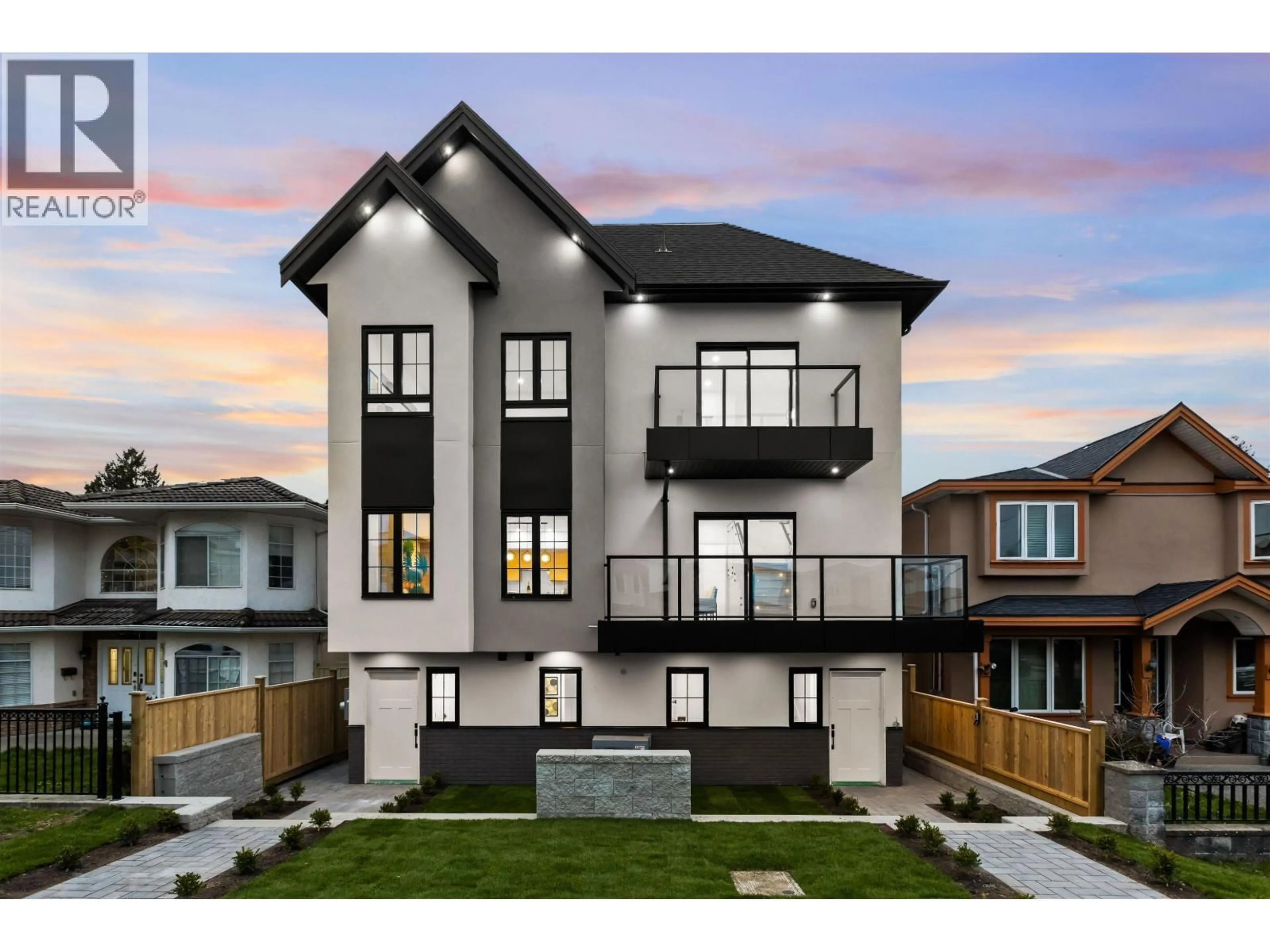 Home with vinyl exterior material, street for 2 - 7353 12TH AVENUE, Burnaby British Columbia V3N2J8