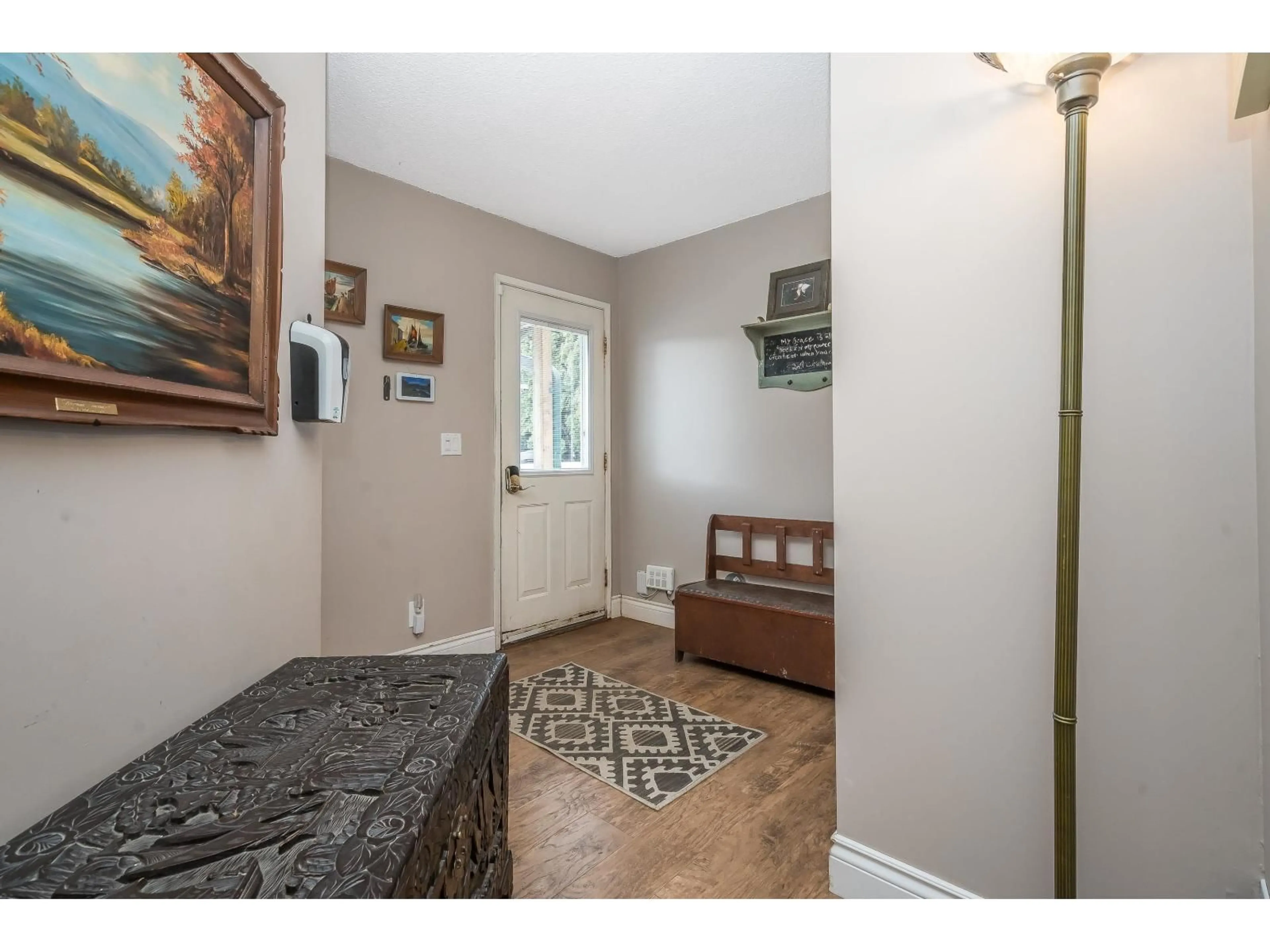 Indoor entryway for 5350 199 STREET, Langley British Columbia V3A6T8