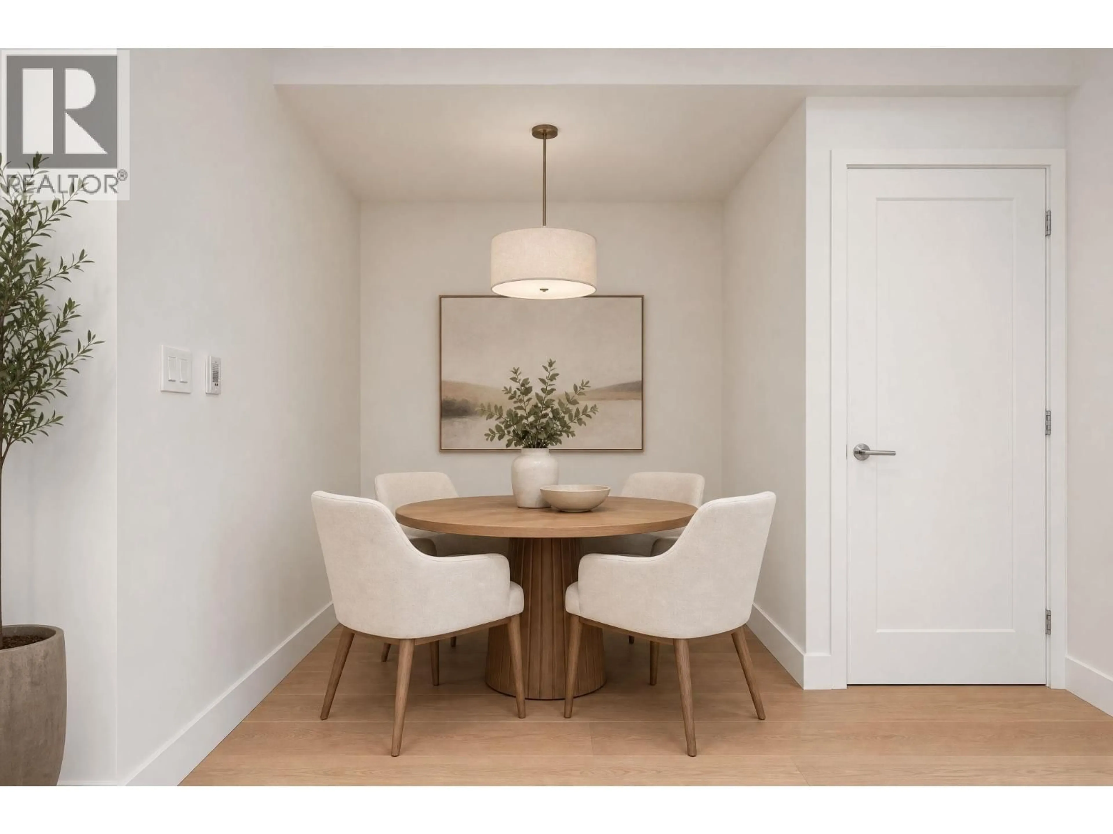 Dining room, wood/laminate floor for 122 - 578 24 AVENUE, Vancouver British Columbia V5Z2B4