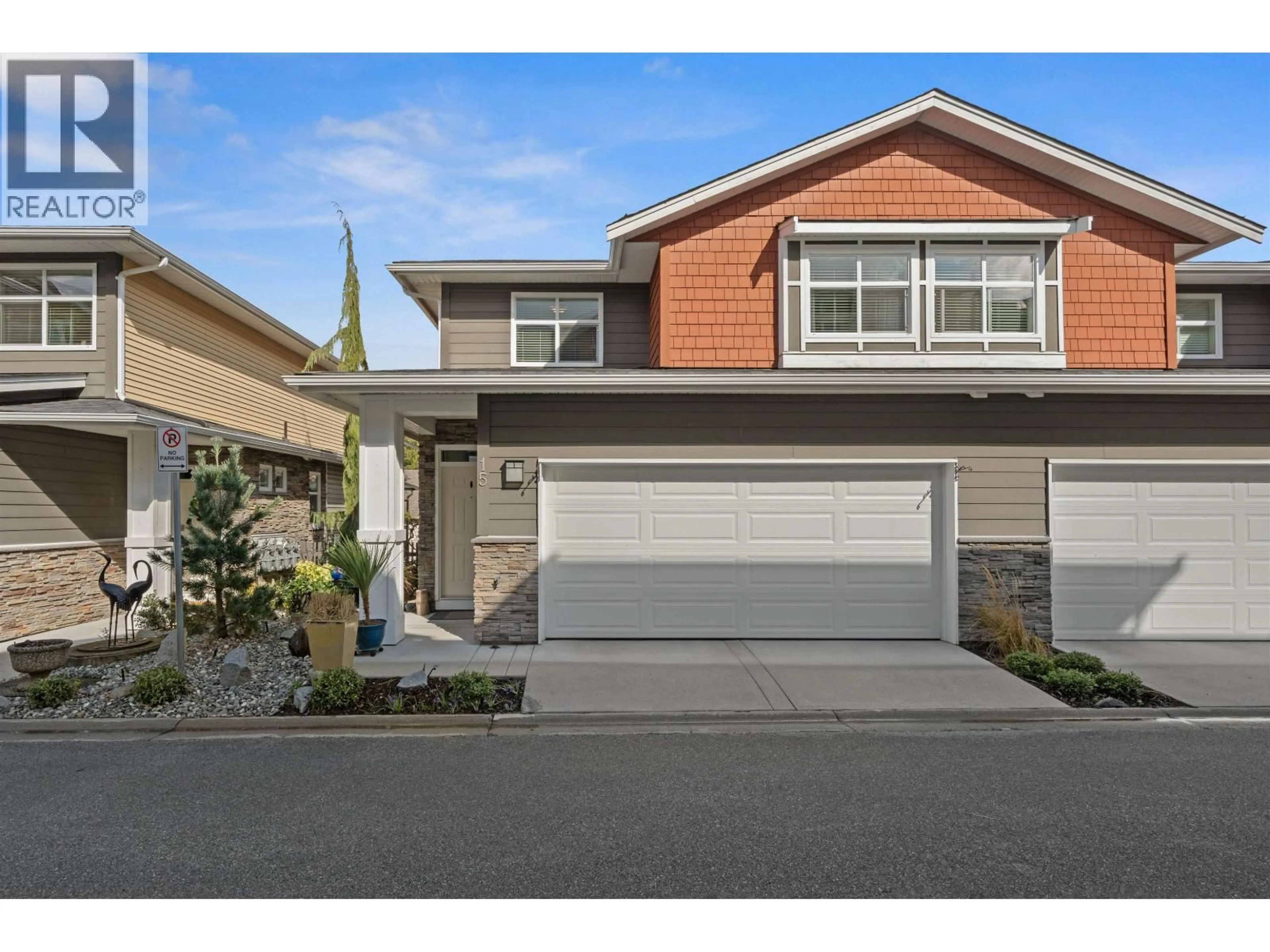Home with vinyl exterior material, street for 15 - 11461 236 STREET, Maple Ridge British Columbia V2W0H6