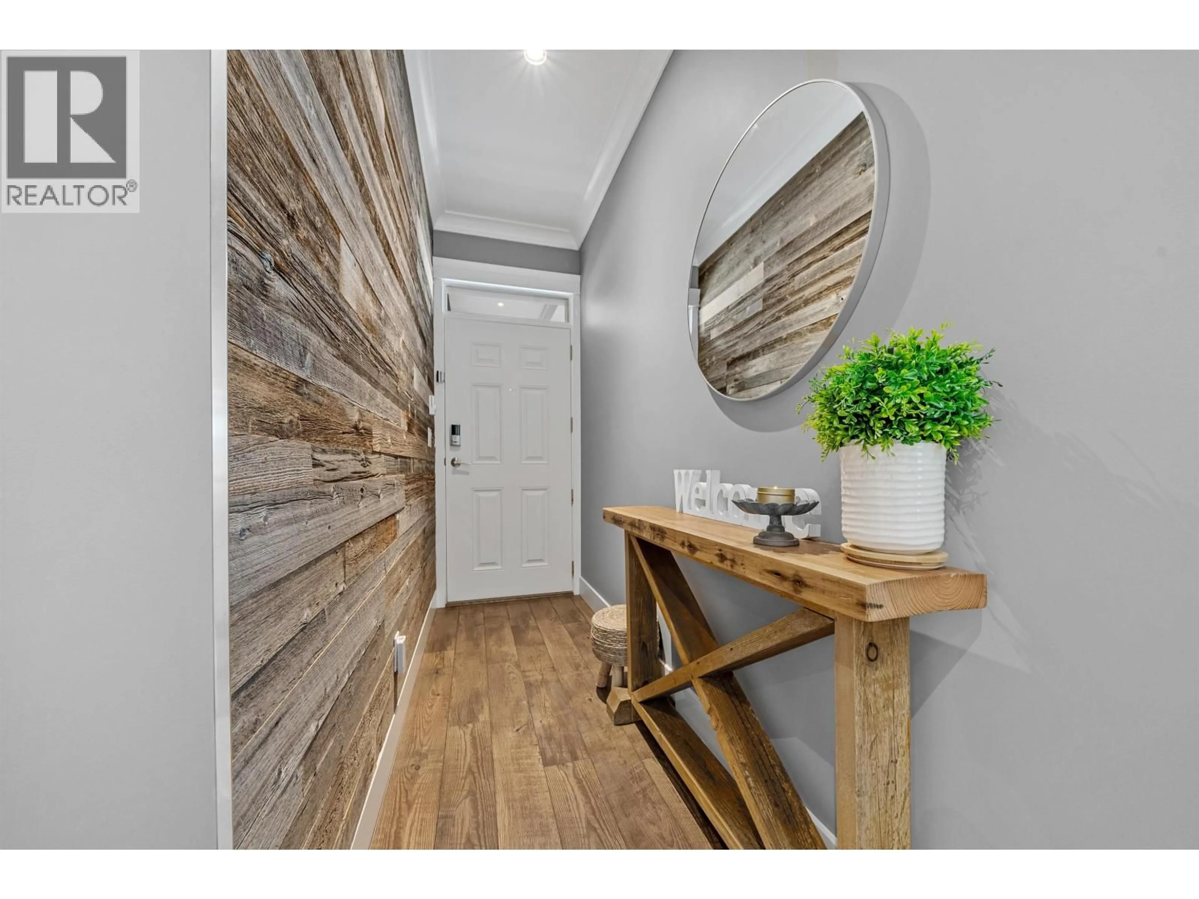 Indoor entryway for 15 - 11461 236 STREET, Maple Ridge British Columbia V2W0H6