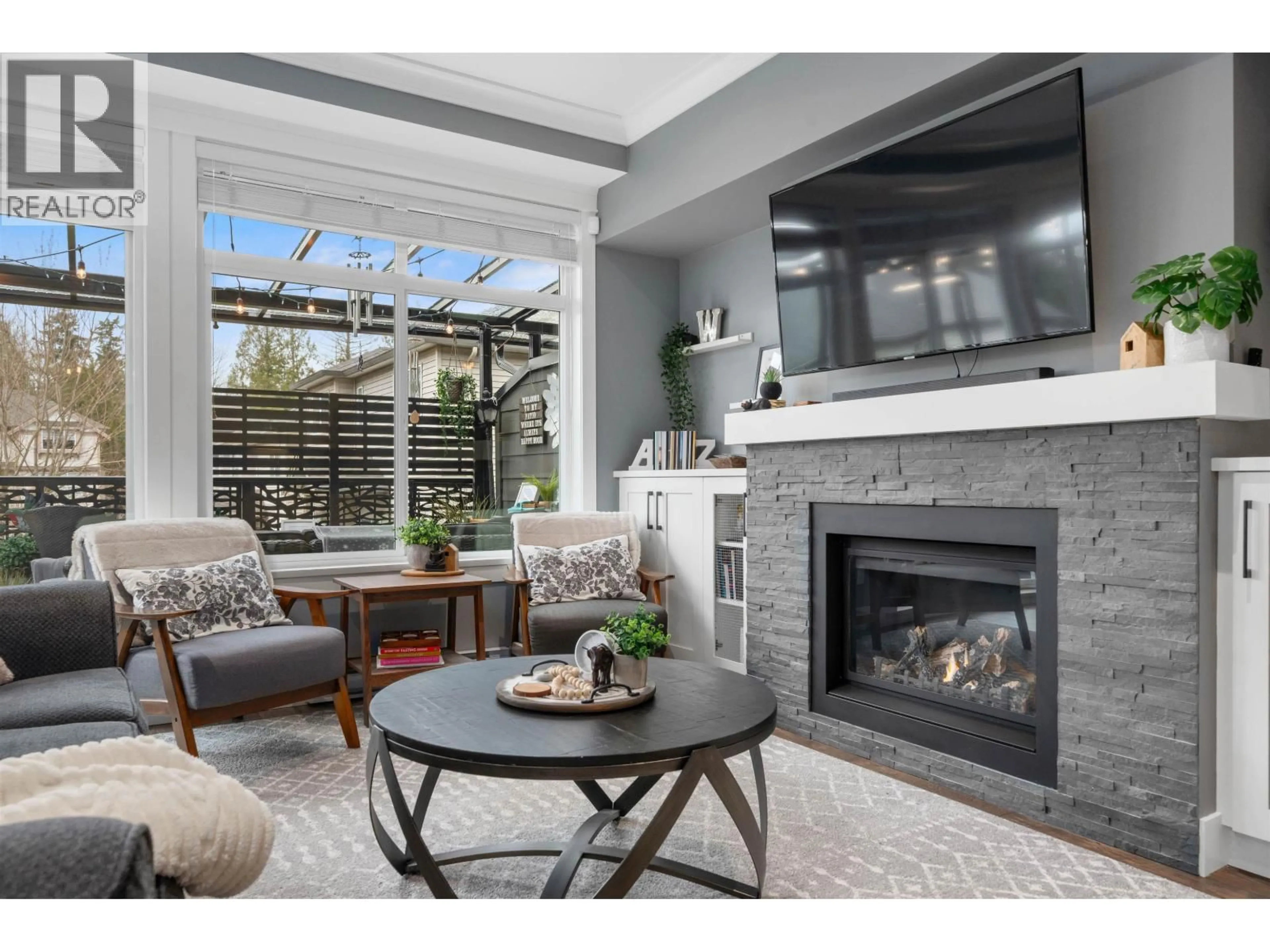 Living room with furniture, ceramic/tile floor for 15 - 11461 236 STREET, Maple Ridge British Columbia V2W0H6