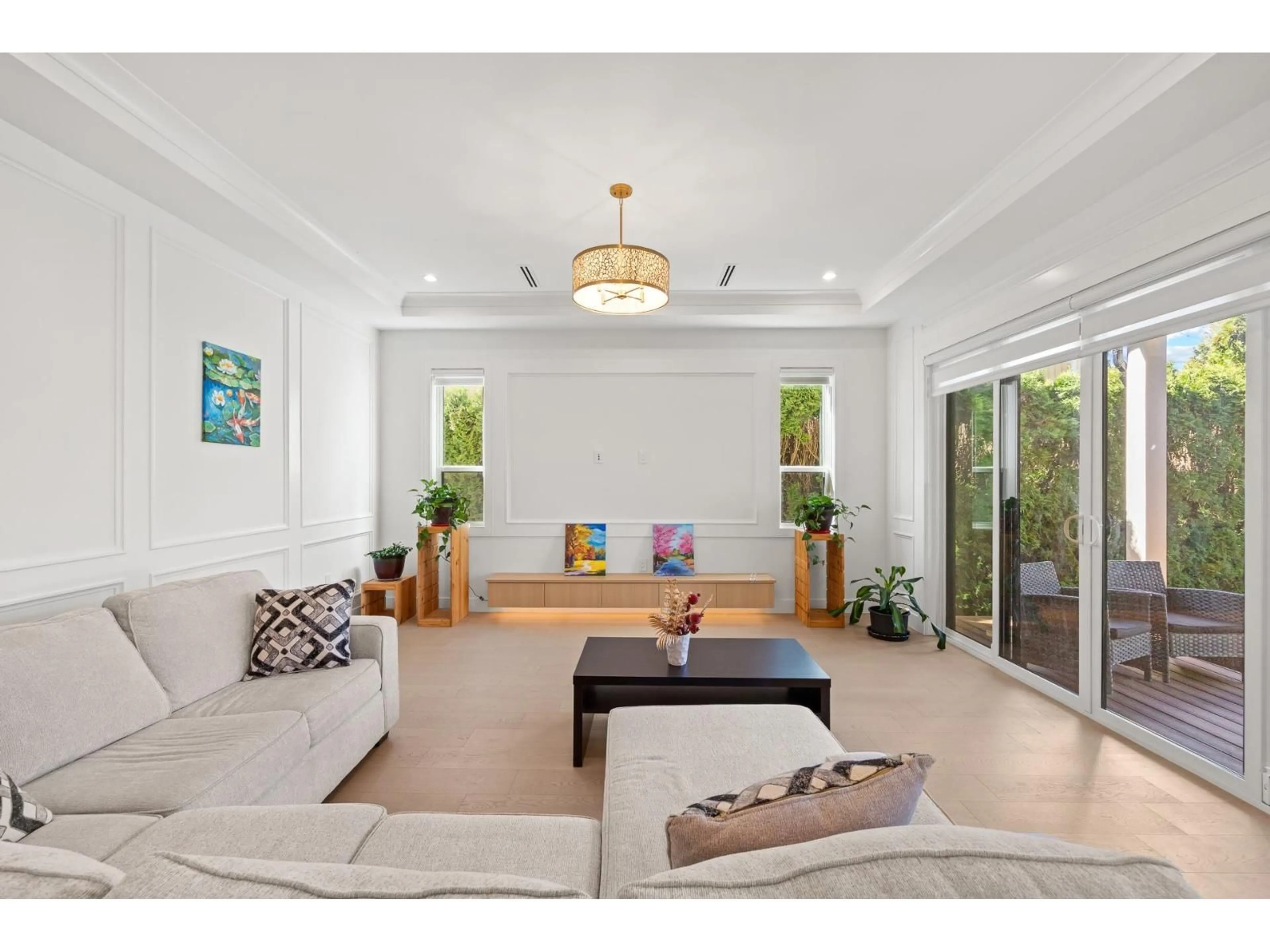 Living room with furniture, unknown for 14419 17A AVENUE, Surrey British Columbia V4A5P5