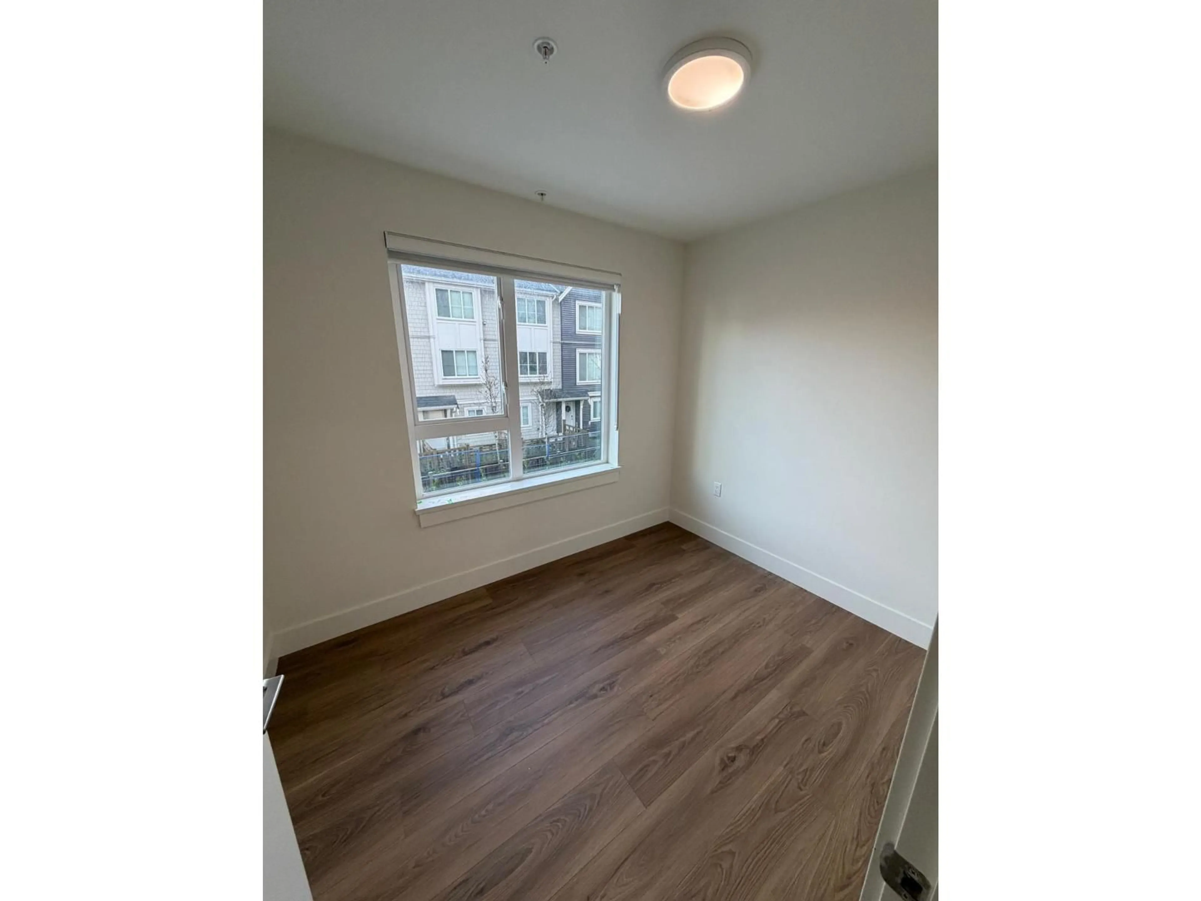 A pic of a room for 114 - 15739 FRASER HIGHWAY, Surrey British Columbia V4N6Y4