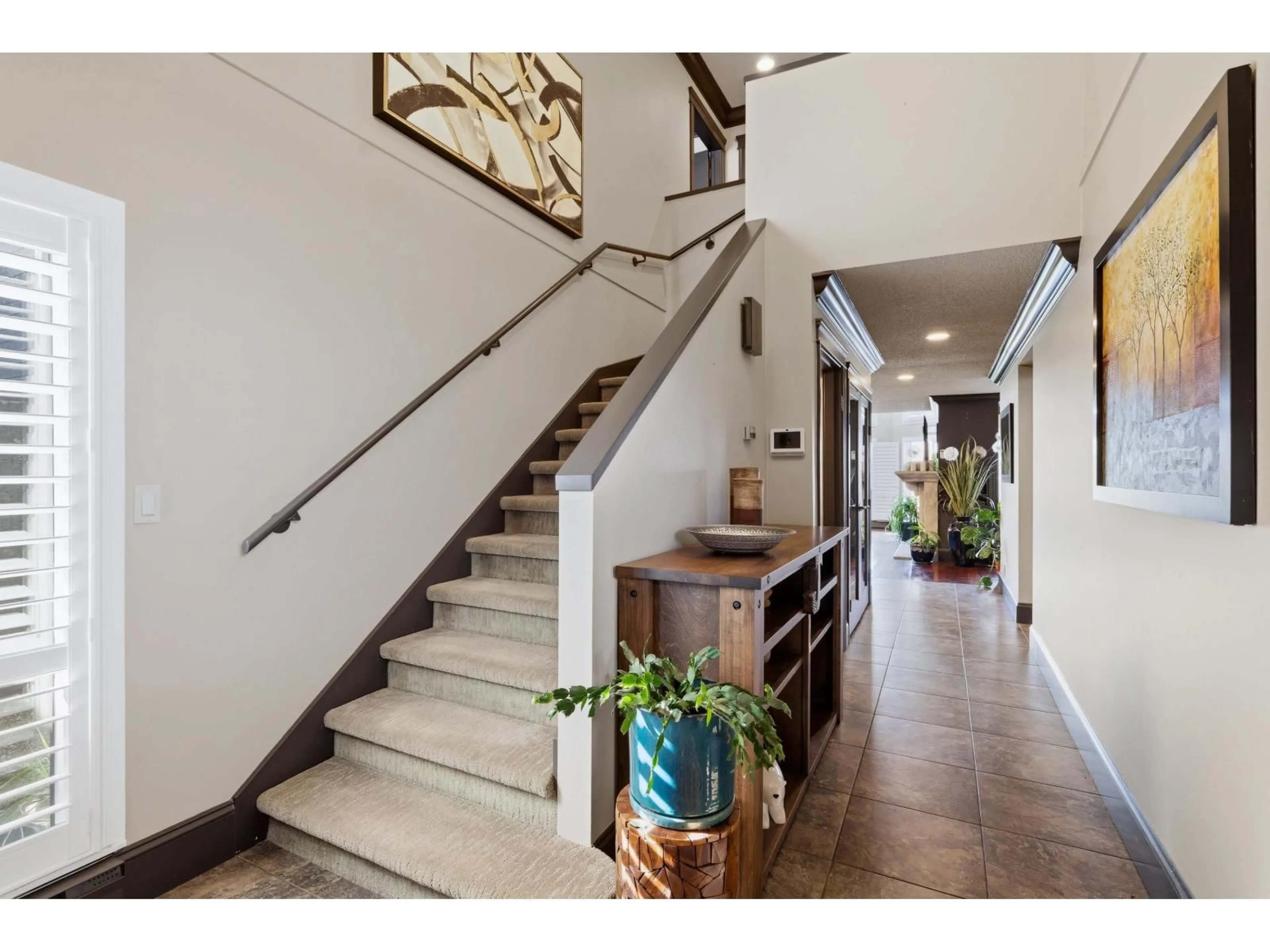 Indoor foyer for 3673 NICO WYND DRIVE, Surrey British Columbia V4P1J1