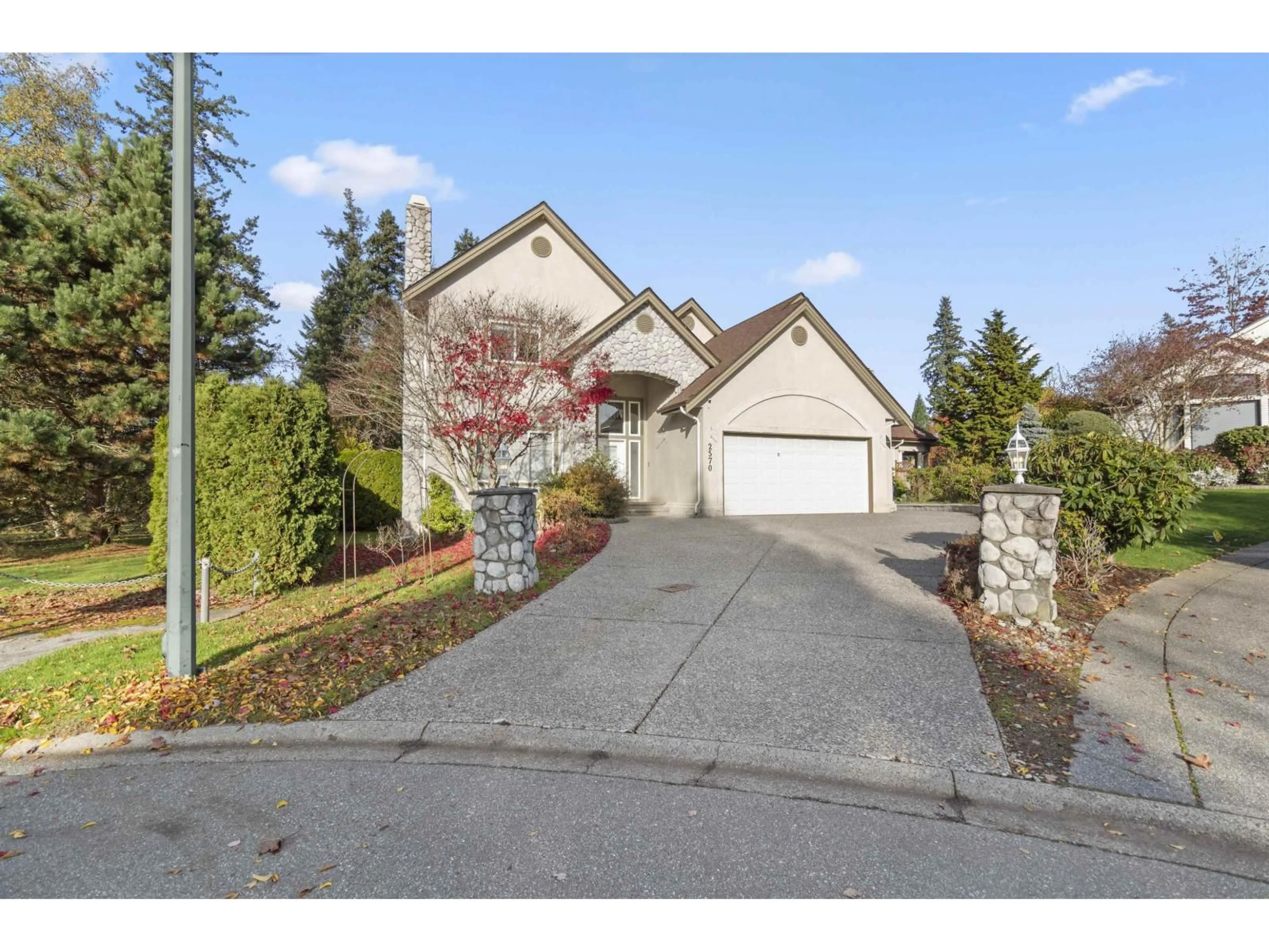 Unknown for 2570 138 STREET, Surrey British Columbia V4P2M1