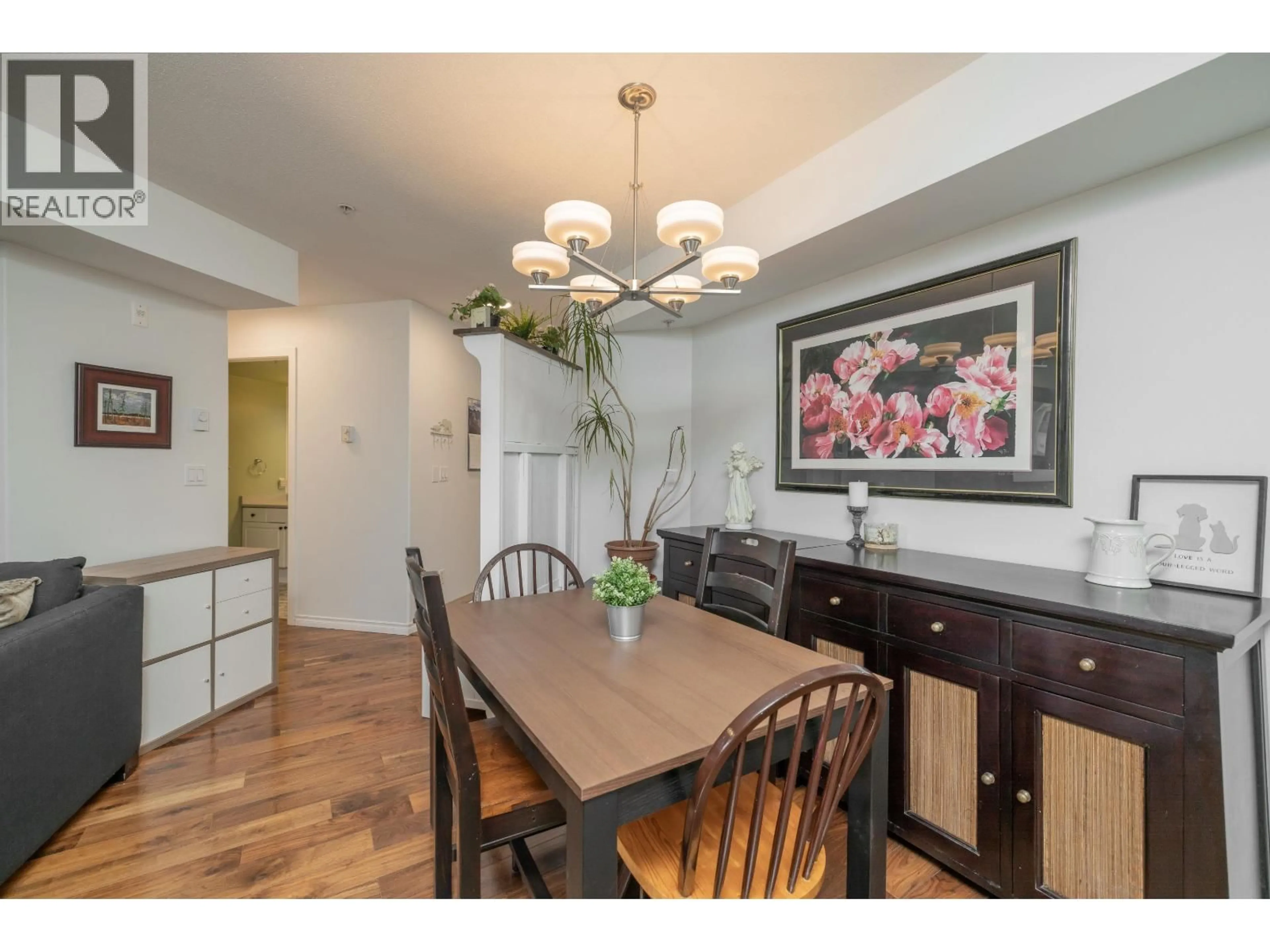 Dining room, wood/laminate floor for 415 - 214 ELEVENTH STREET, New Westminster British Columbia V3M4C9