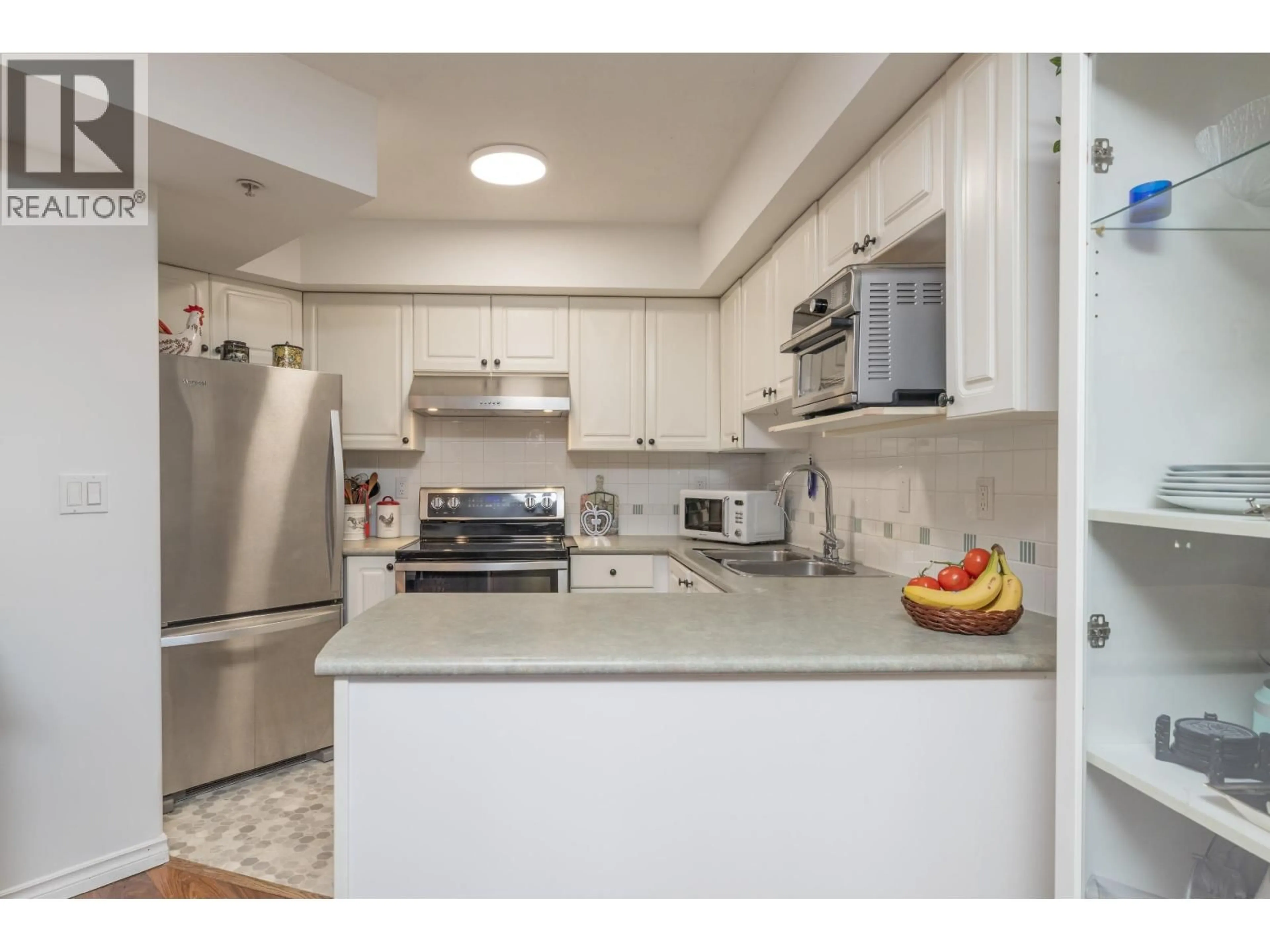 Standard kitchen, unknown for 415 - 214 ELEVENTH STREET, New Westminster British Columbia V3M4C9