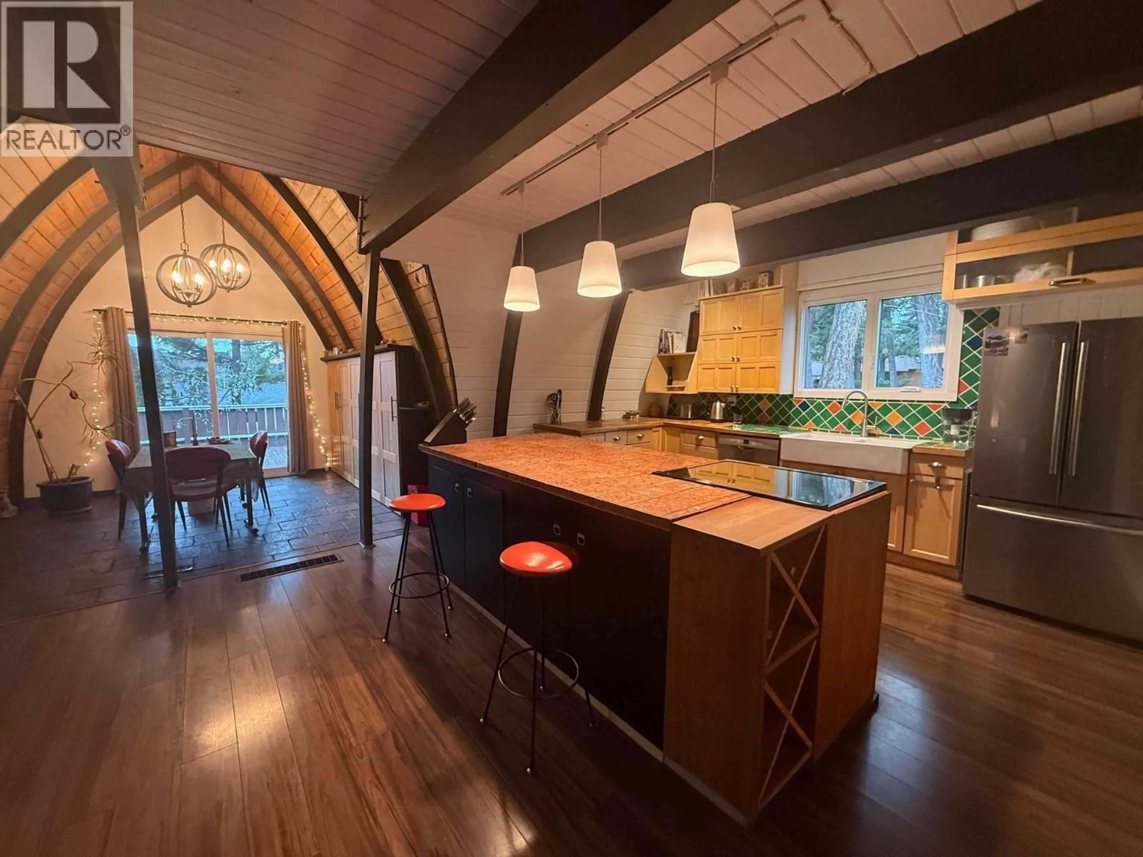 Open concept kitchen, wood/laminate floor for 1105 TWELFTH AVENUE, Williams Lake British Columbia V2G2N7