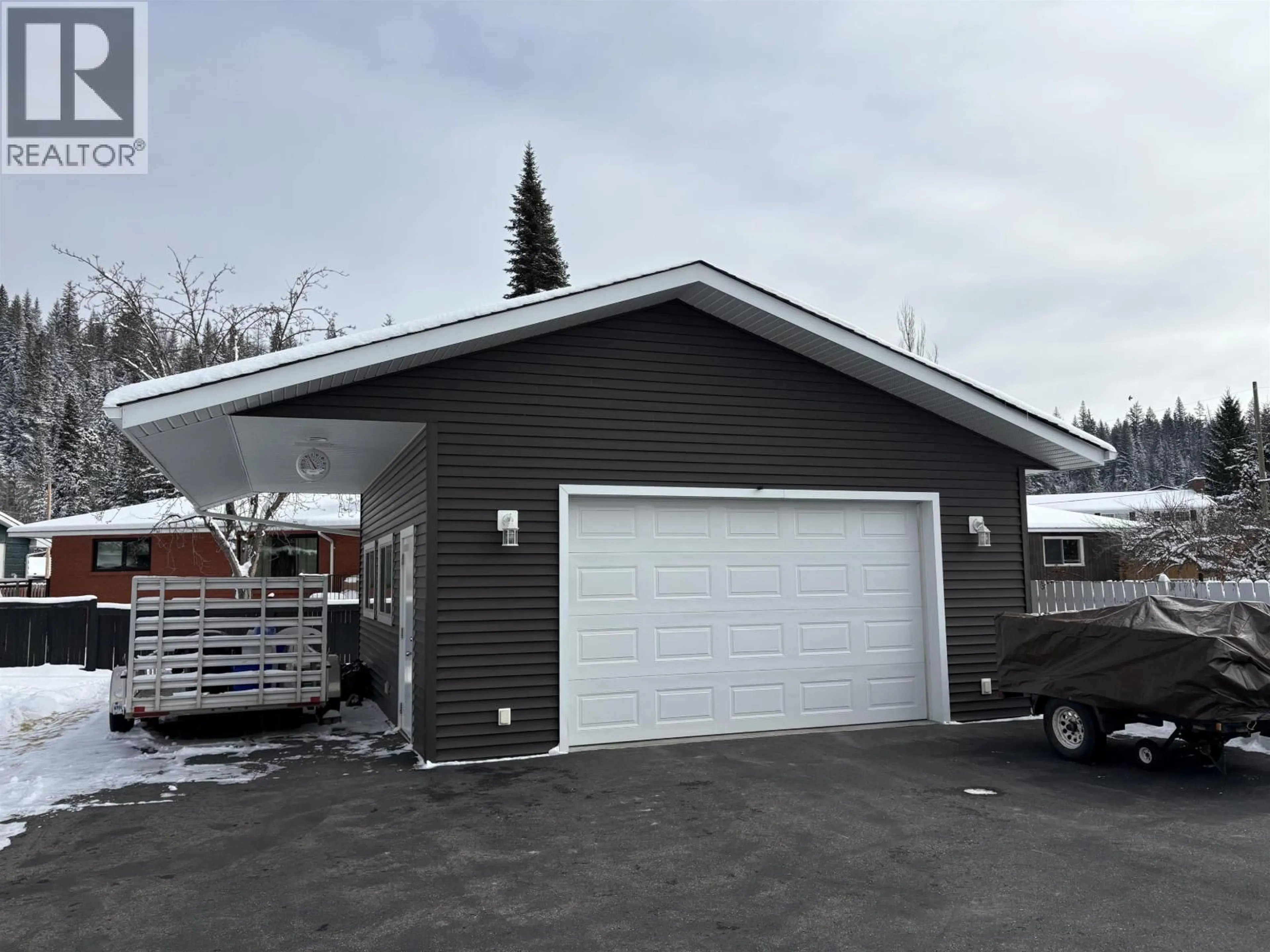 Indoor garage for 4056 STEVENS DRIVE, Prince George British Columbia V2K1E1