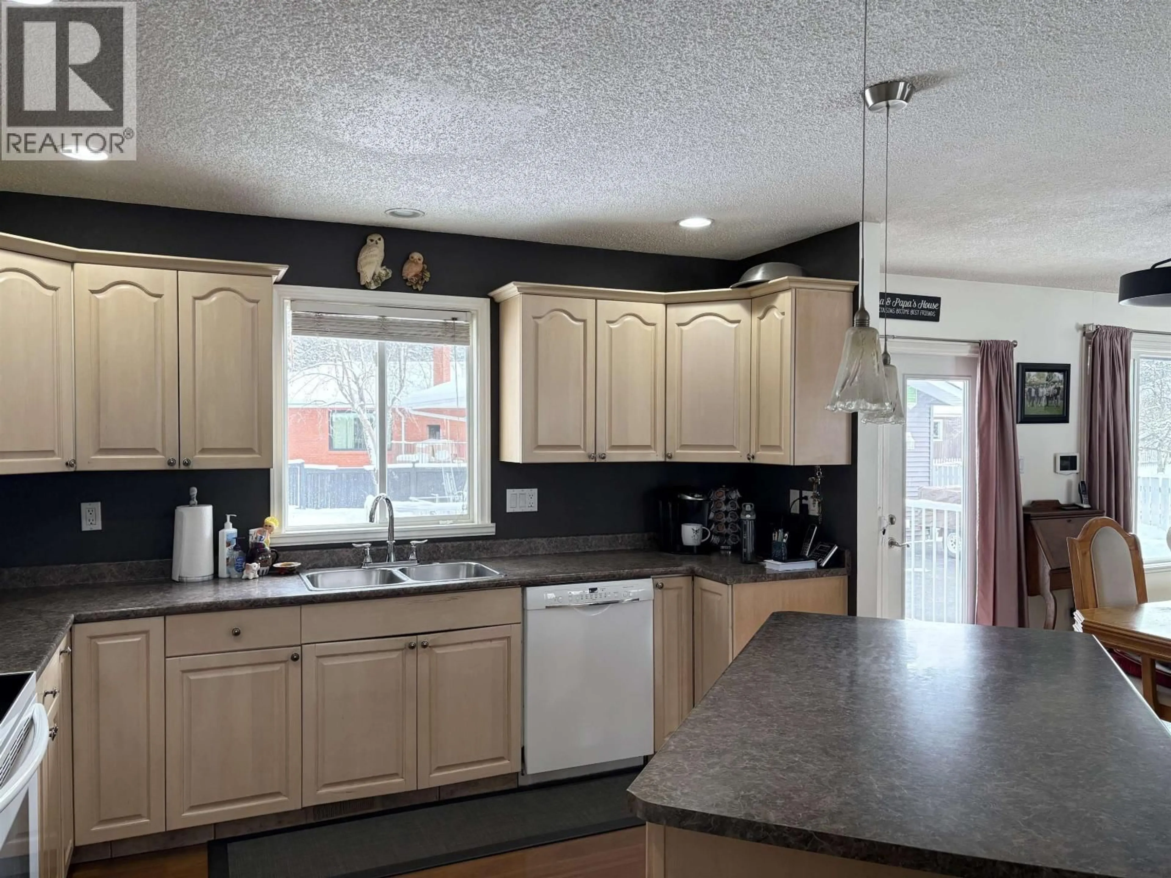Open concept kitchen, unknown for 4056 STEVENS DRIVE, Prince George British Columbia V2K1E1