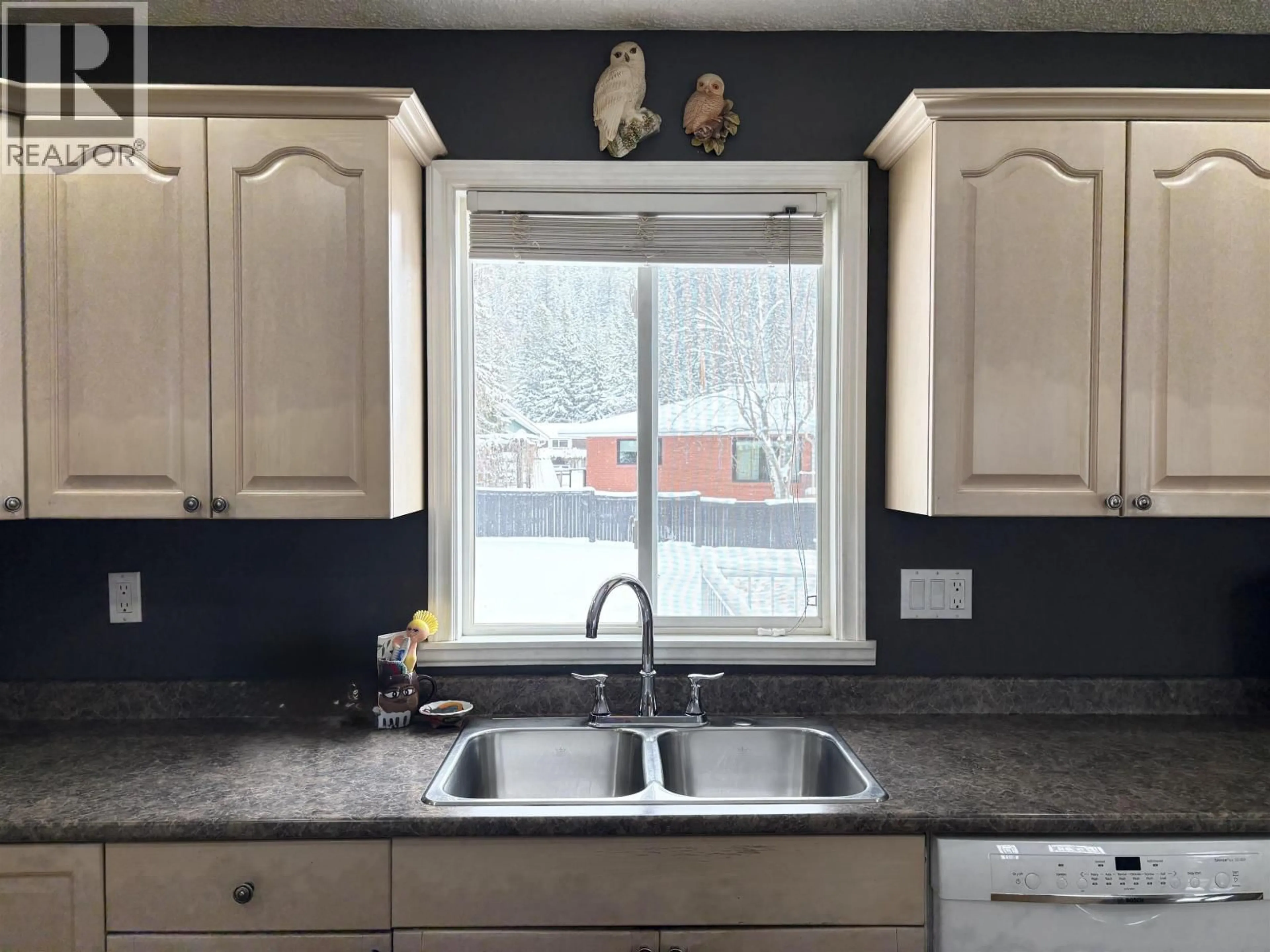 Standard kitchen, unknown for 4056 STEVENS DRIVE, Prince George British Columbia V2K1E1