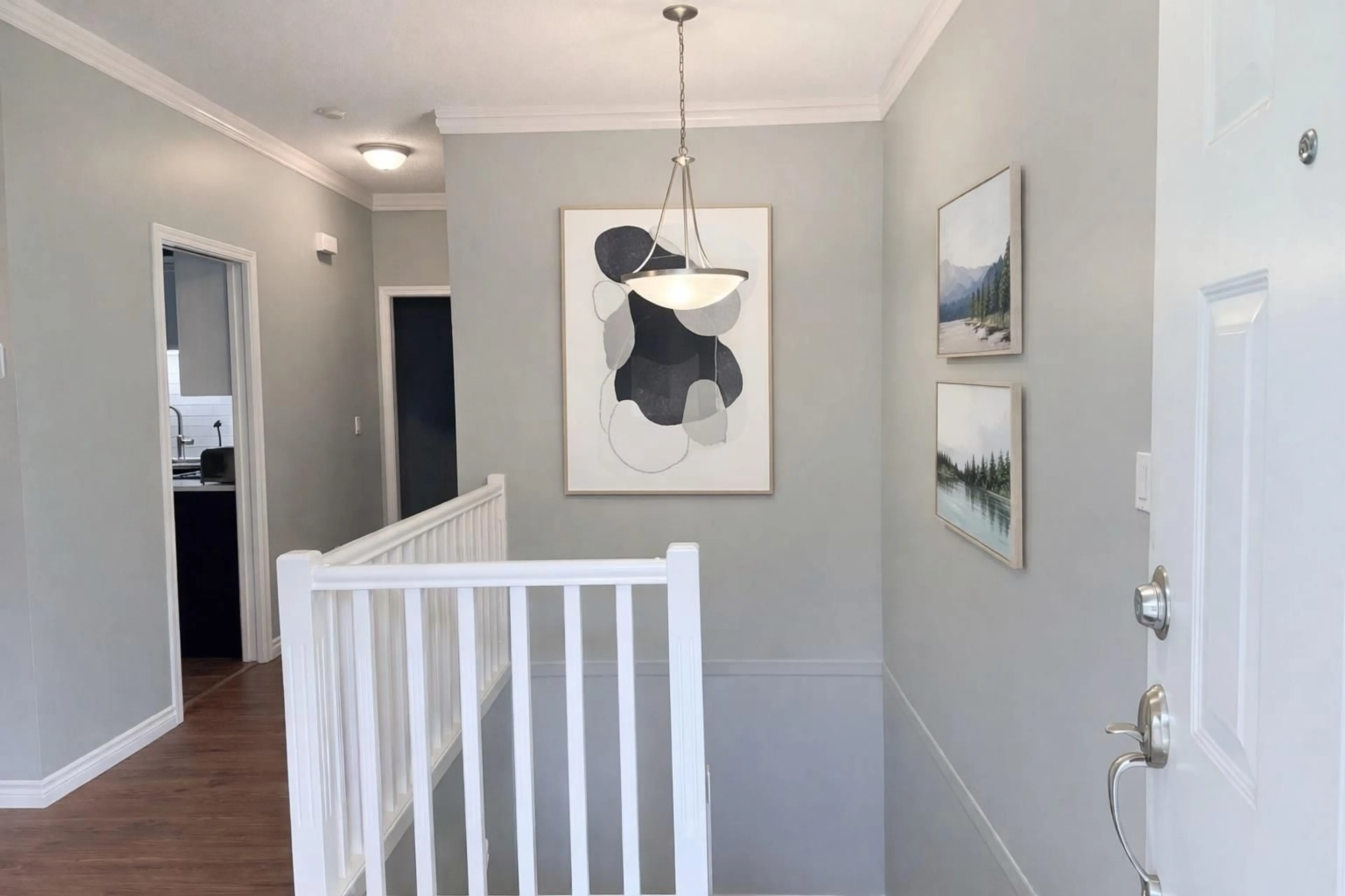 Indoor entryway for 14 - 34159 FRASER STREET, Abbotsford British Columbia V2S8P2