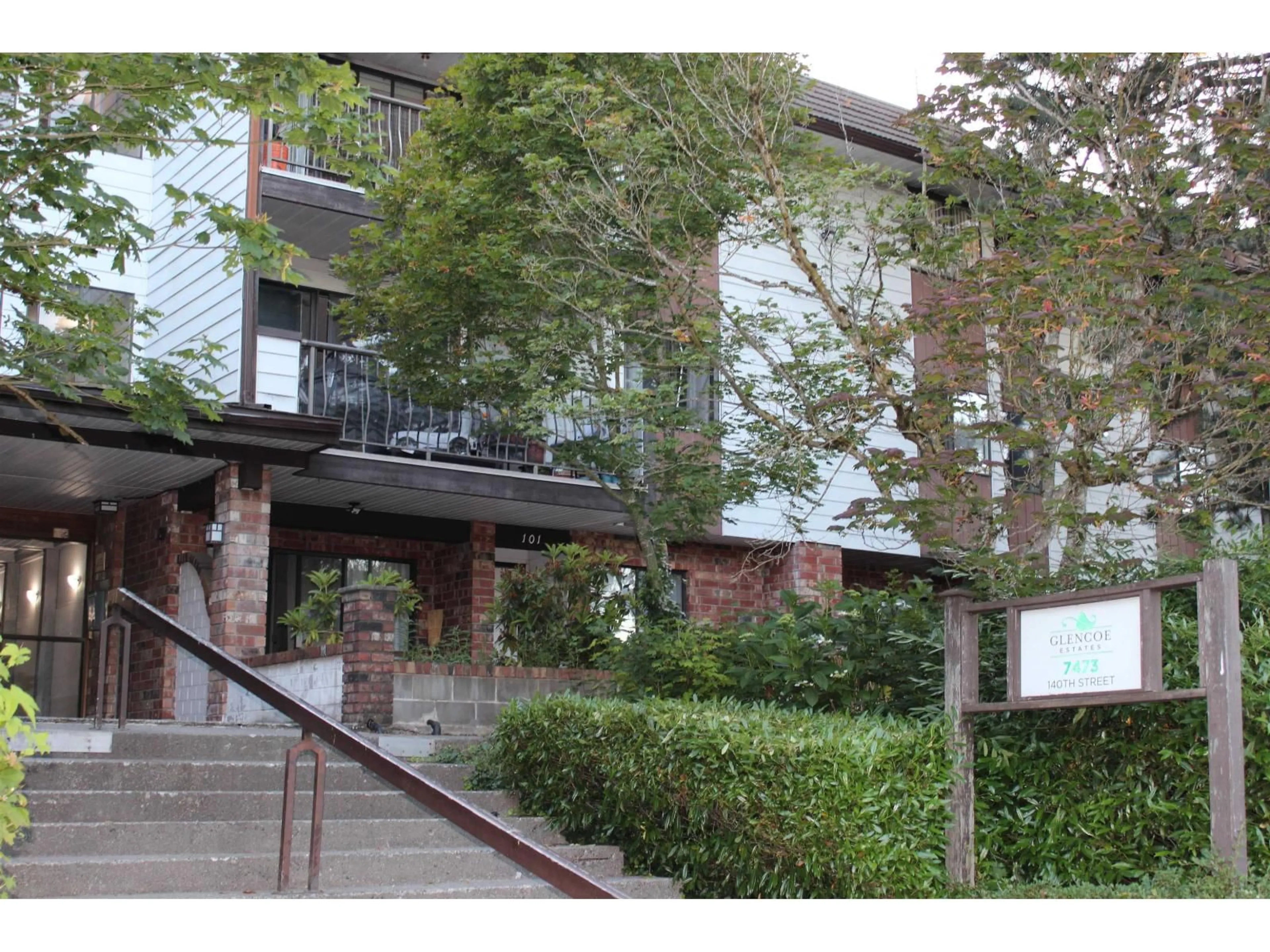 Unknown for 208 - 7473 140 STREET, Surrey British Columbia V3W6G5