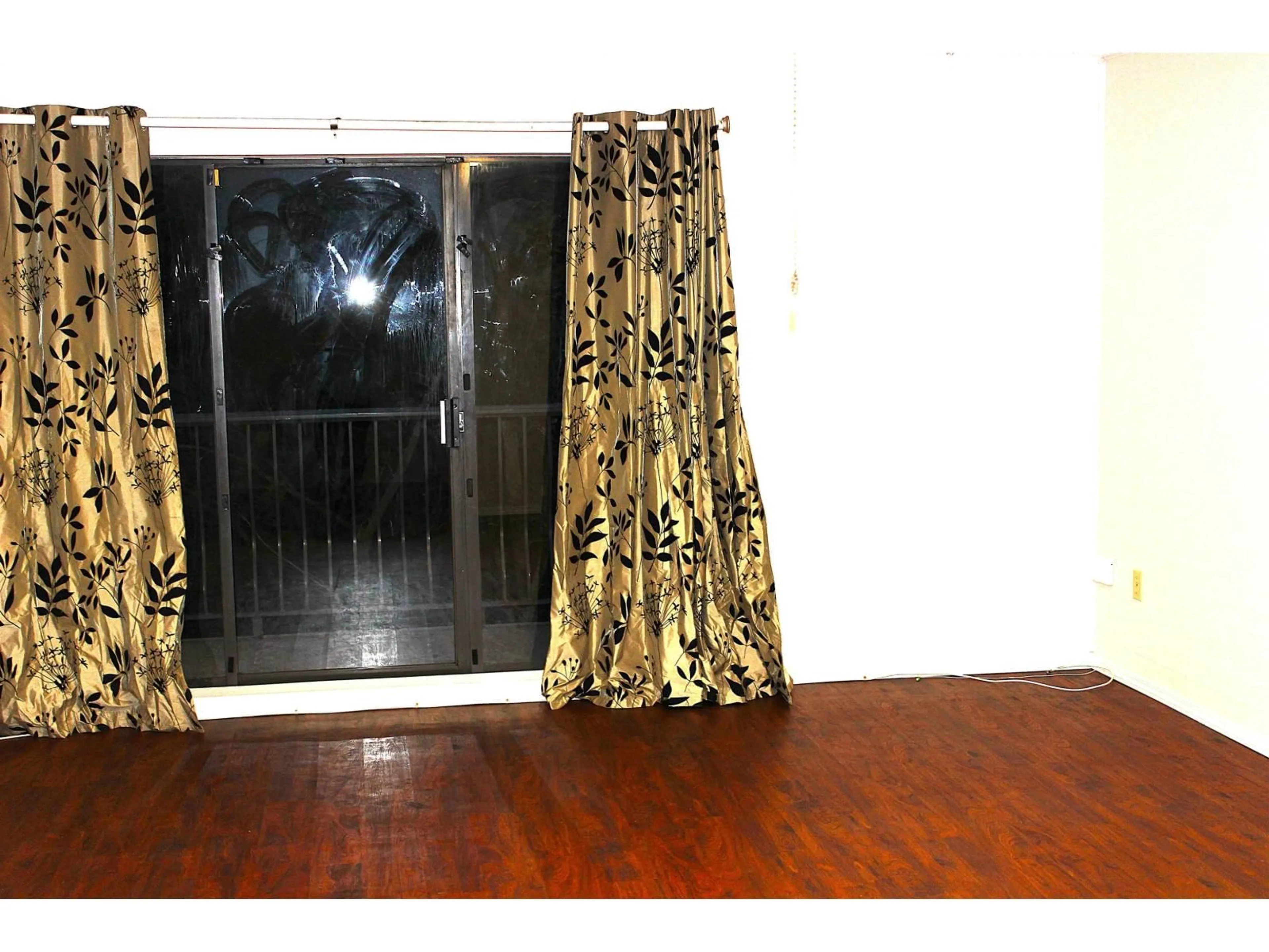A pic of a room for 208 - 7473 140 STREET, Surrey British Columbia V3W6G5