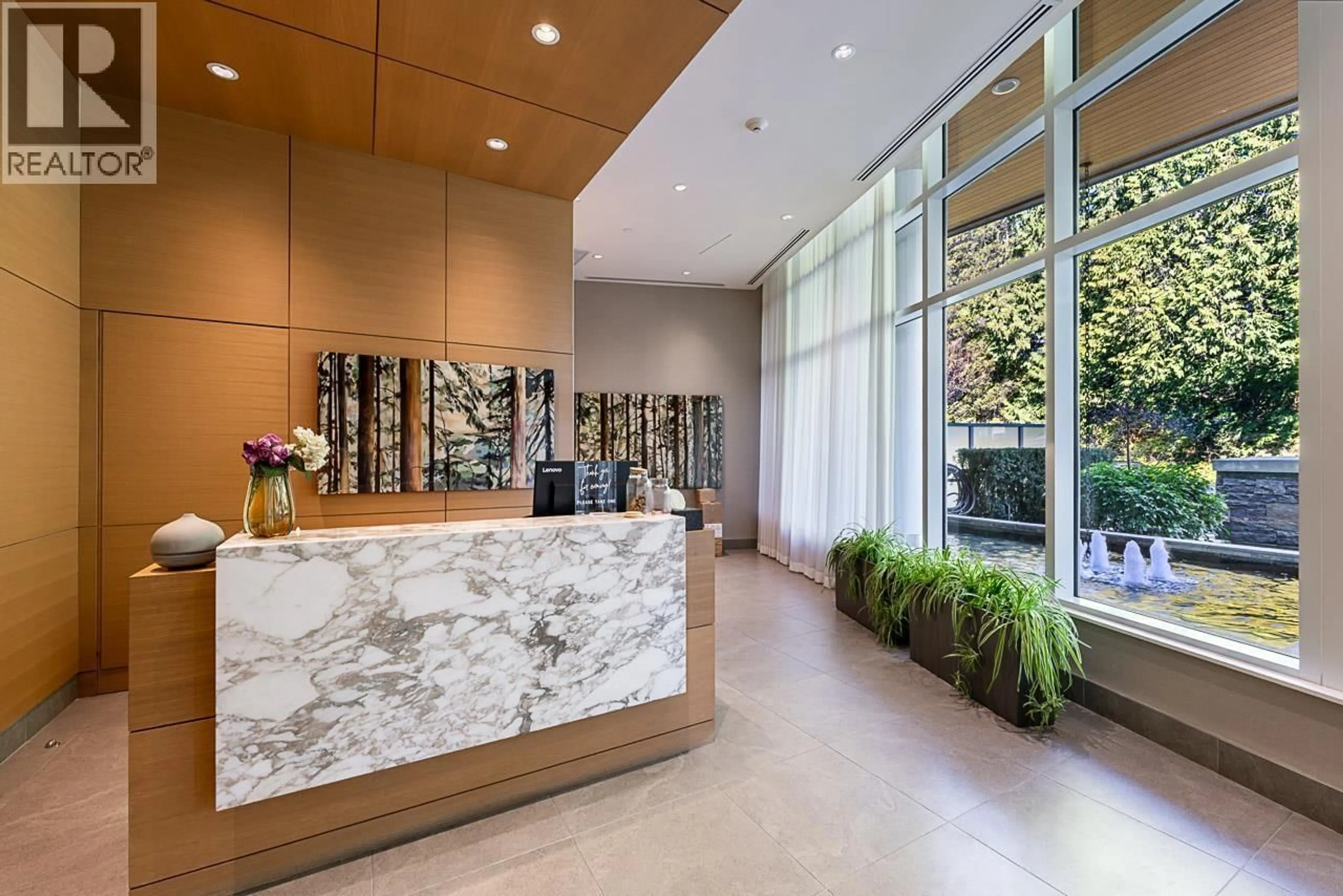 Lobby for 401 - 768 ARTHUR ERICKSON PLACE, West Vancouver British Columbia V7T0B6
