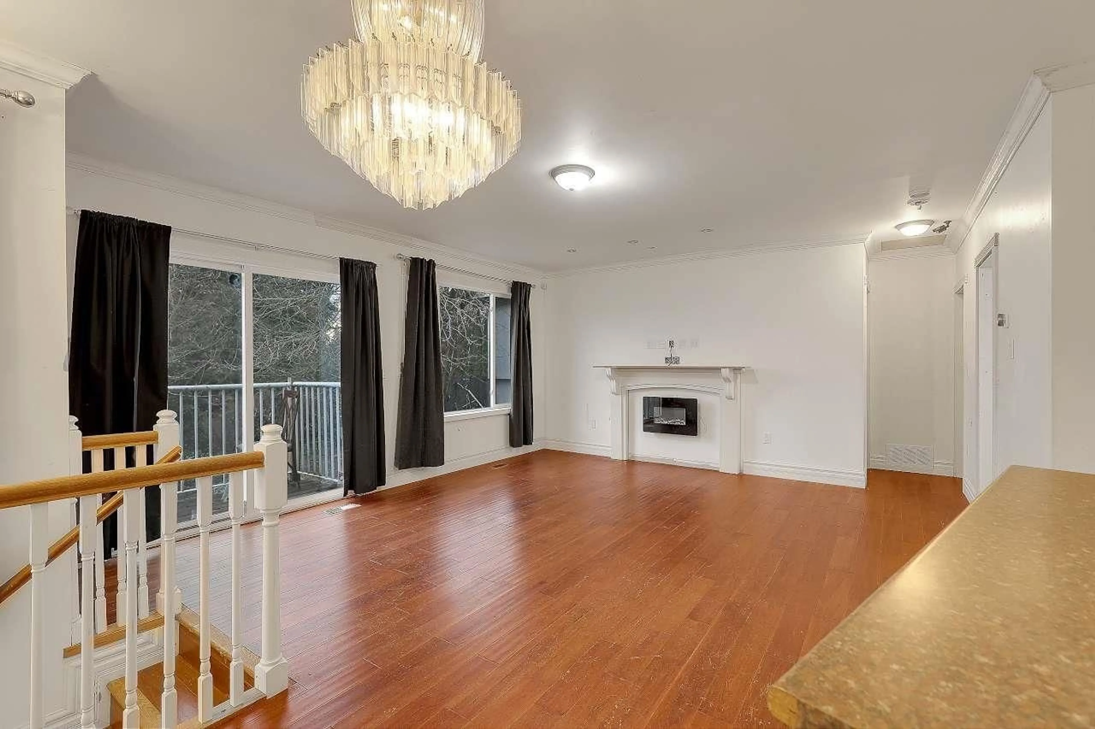 A pic of a room for 32774 7TH AVENUE, Mission British Columbia V2V2C1