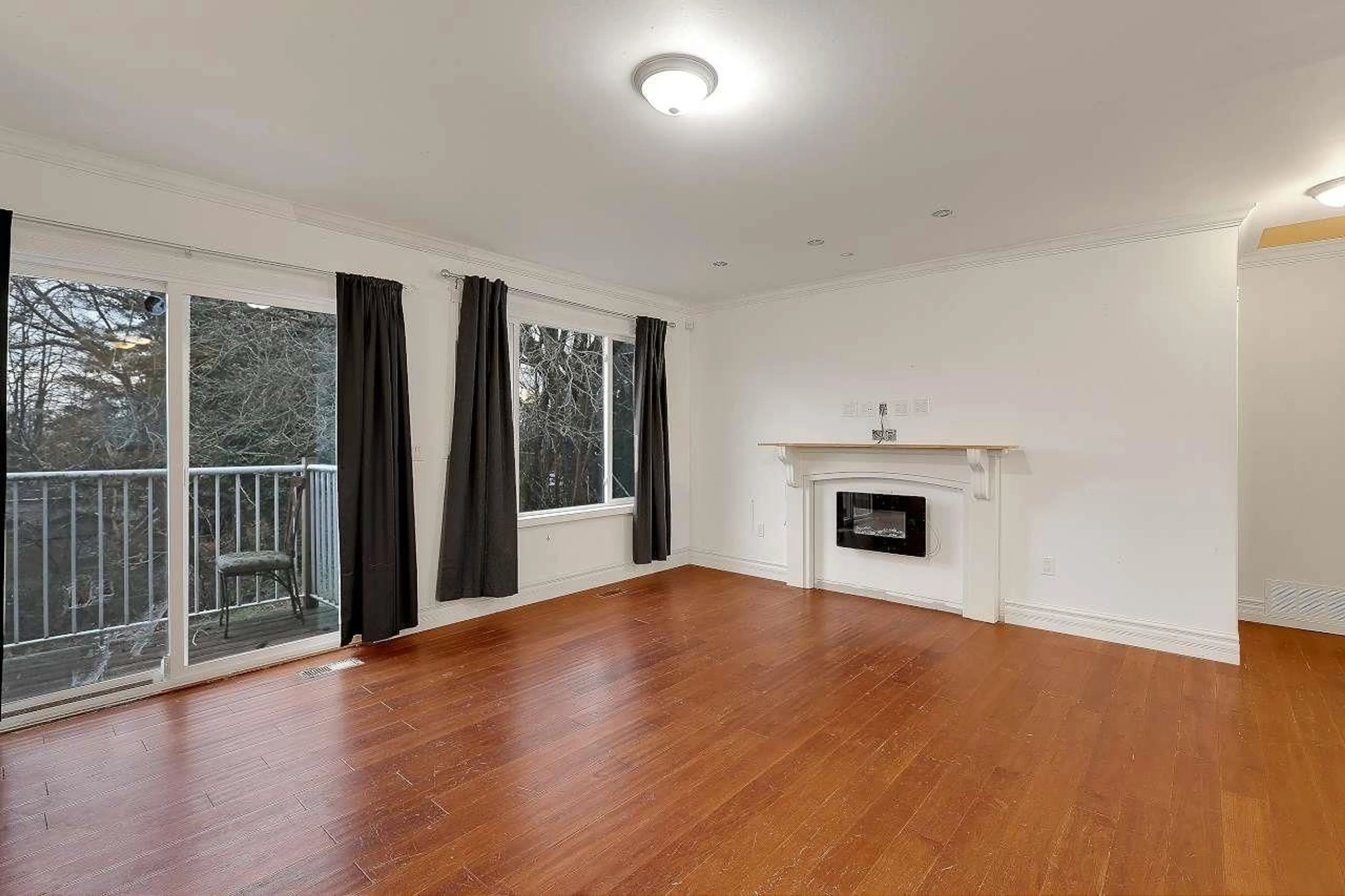 A pic of a room for 32774 7TH AVENUE, Mission British Columbia V2V2C1