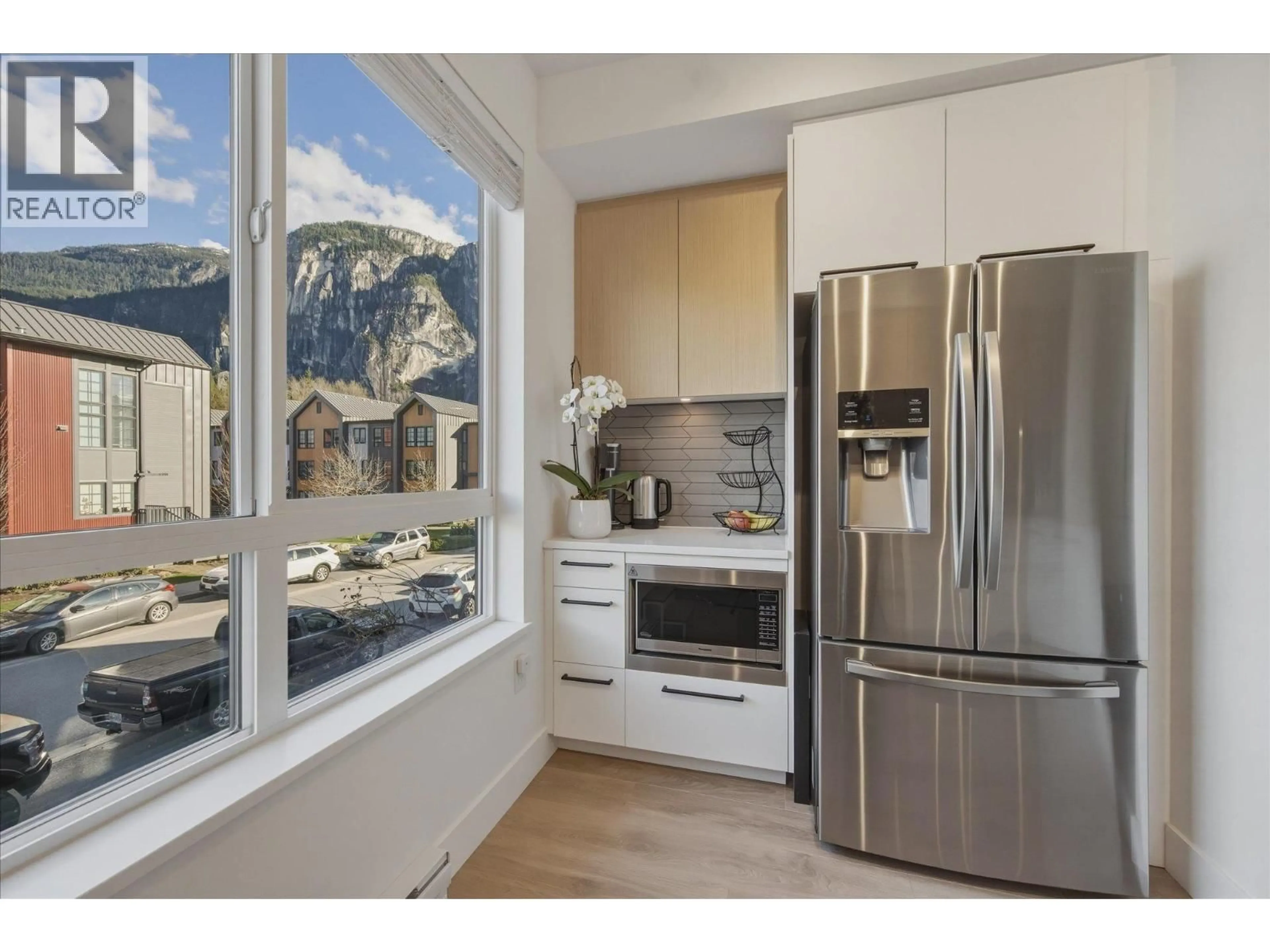 Unknown for 38014 KEEL WAY, Squamish British Columbia V8B2A1