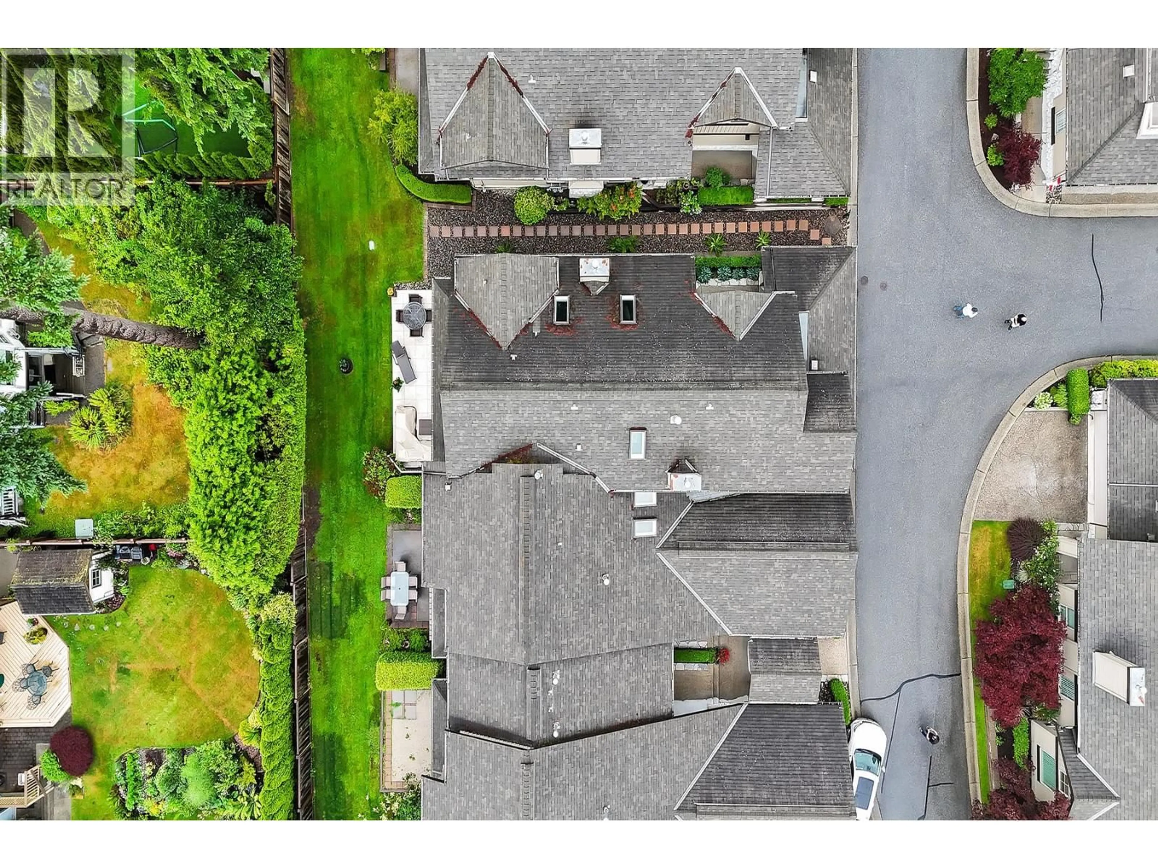 A pic from outside/outdoor area/front of a property/back of a property/a pic from drone, street for 18 - 1550 LARKHALL CRESCENT, North Vancouver British Columbia V7H2Z2