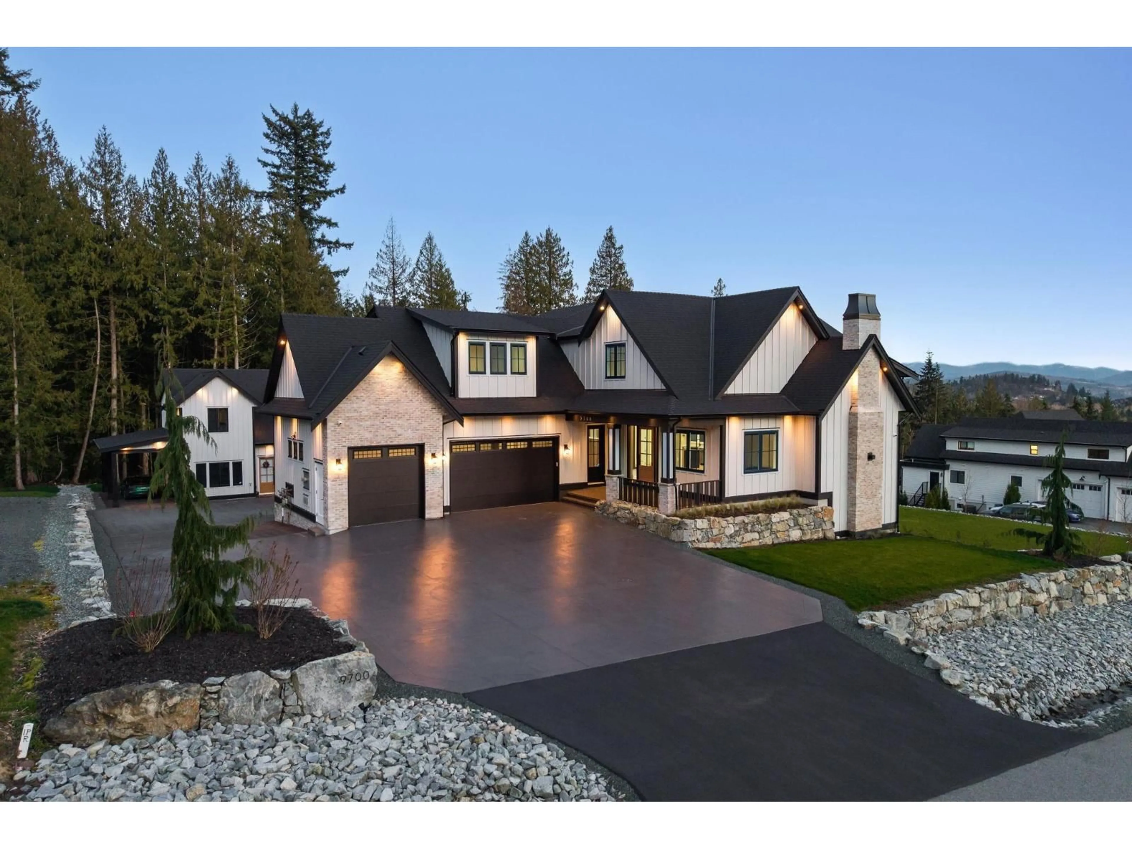 Home with vinyl exterior material, unknown for 9700 GOUGH TERRACE, Mission British Columbia V2V7E5